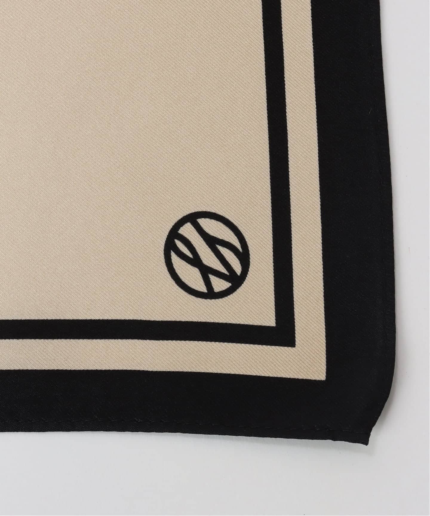 【新品未使用】 VERMEIL par iena ロゴシルクスカーフ Le Scarf レ スカーフ Monogram Large（スカーフ／バンダナ