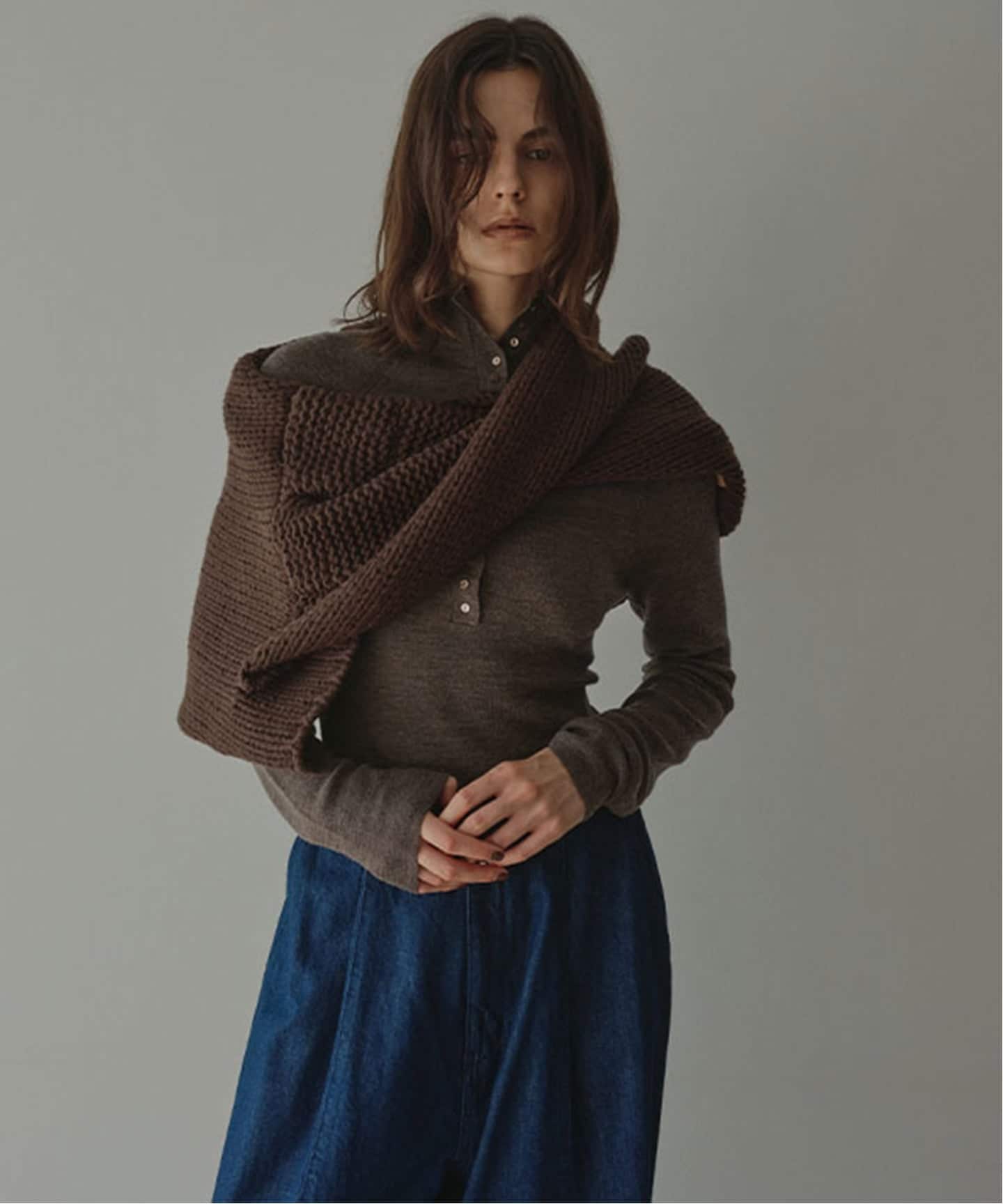 ETRE TOKYO バルキーヤーンハンドニットスヌード（マフラー）｜BOICE