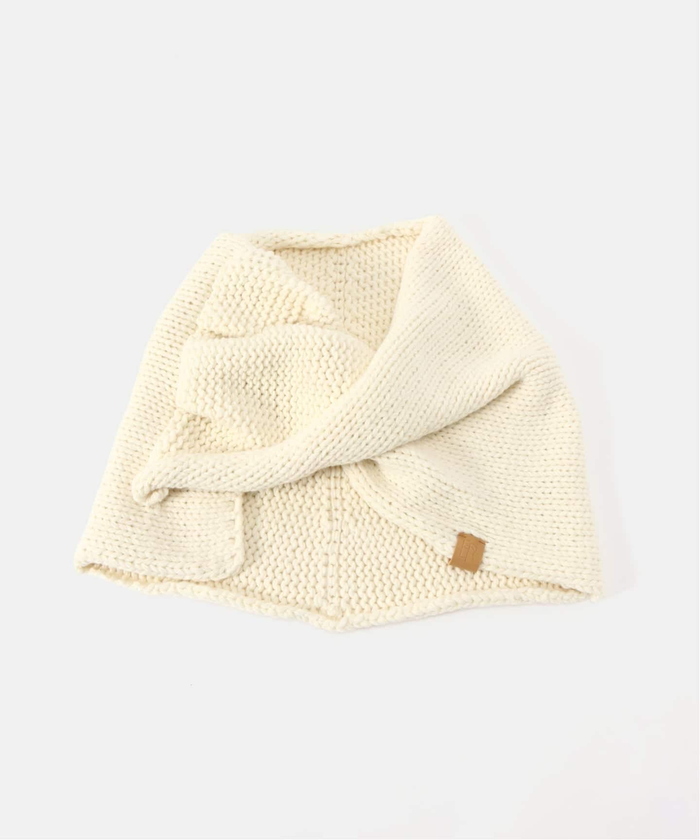 ETRE TOKYO バルキーヤーンハンドニットスヌード（マフラー）｜BOICE