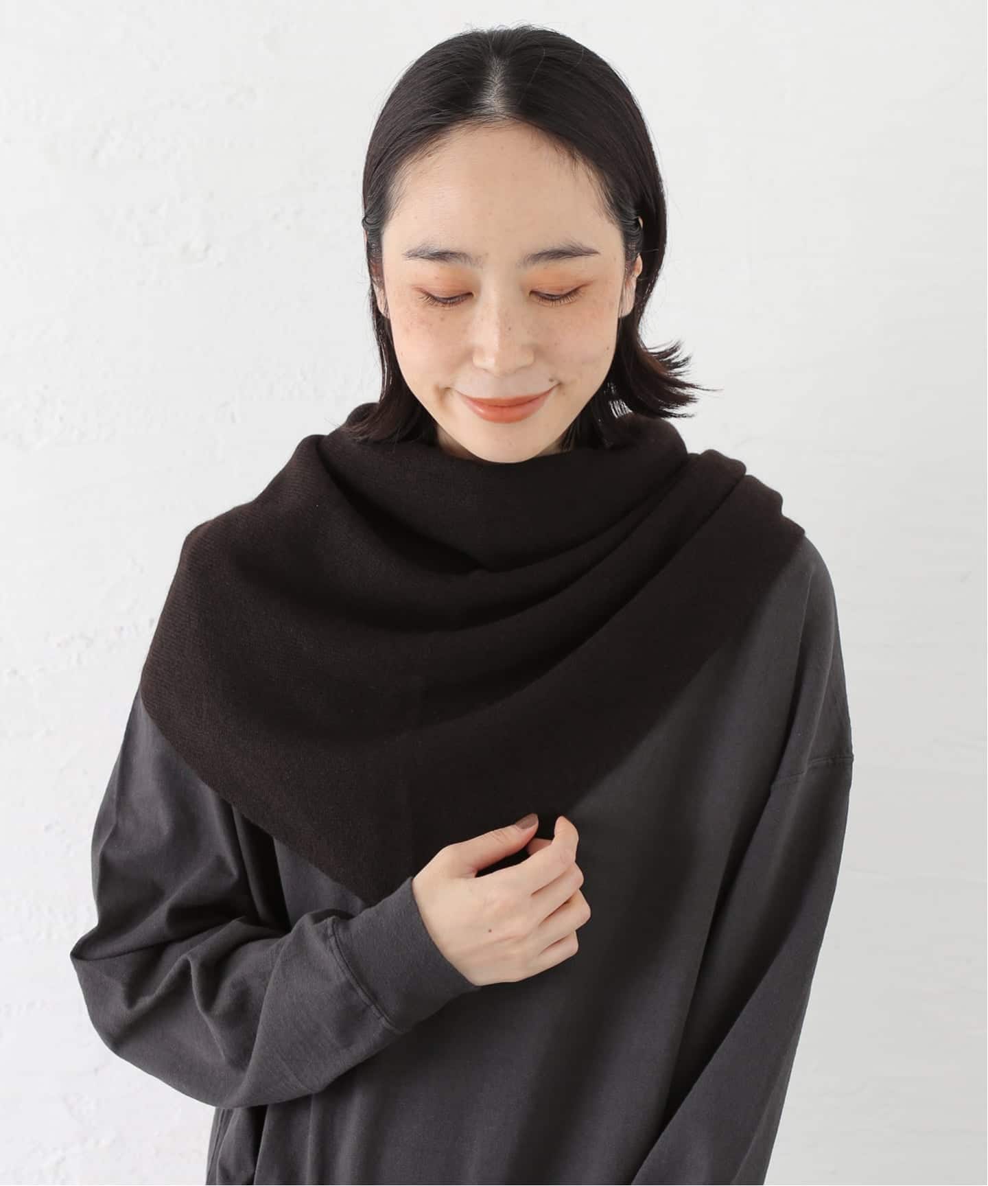 別注☆ASAUCE MELER/アソースメレ☆トライアングル☆カシミヤストール ASAUCE MELER/アソースメレ シームレストライアングルカシミヤニット