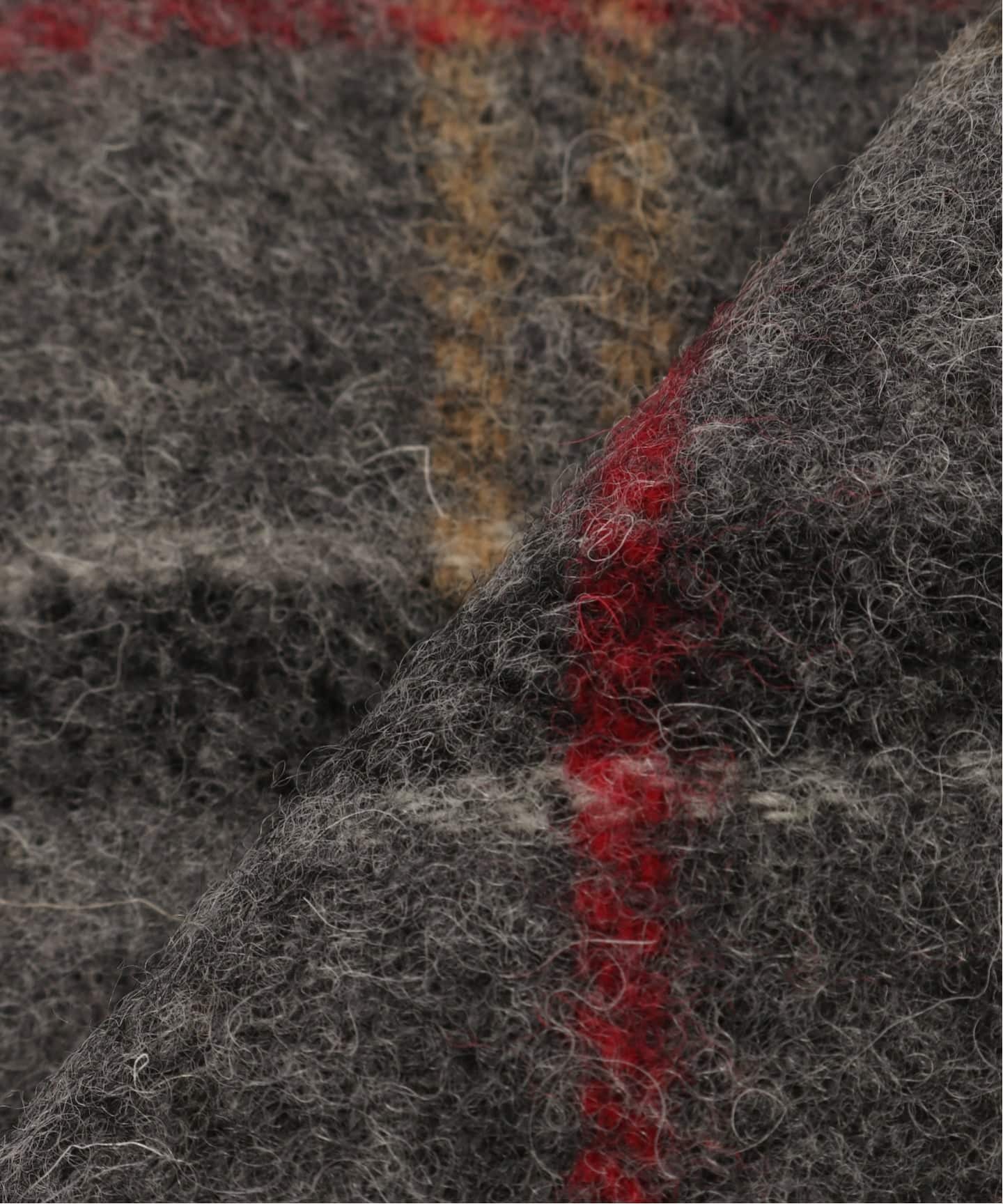 Barbour/バブアー tartan lambswool scarf MODERN（マフラー）｜SLOBE