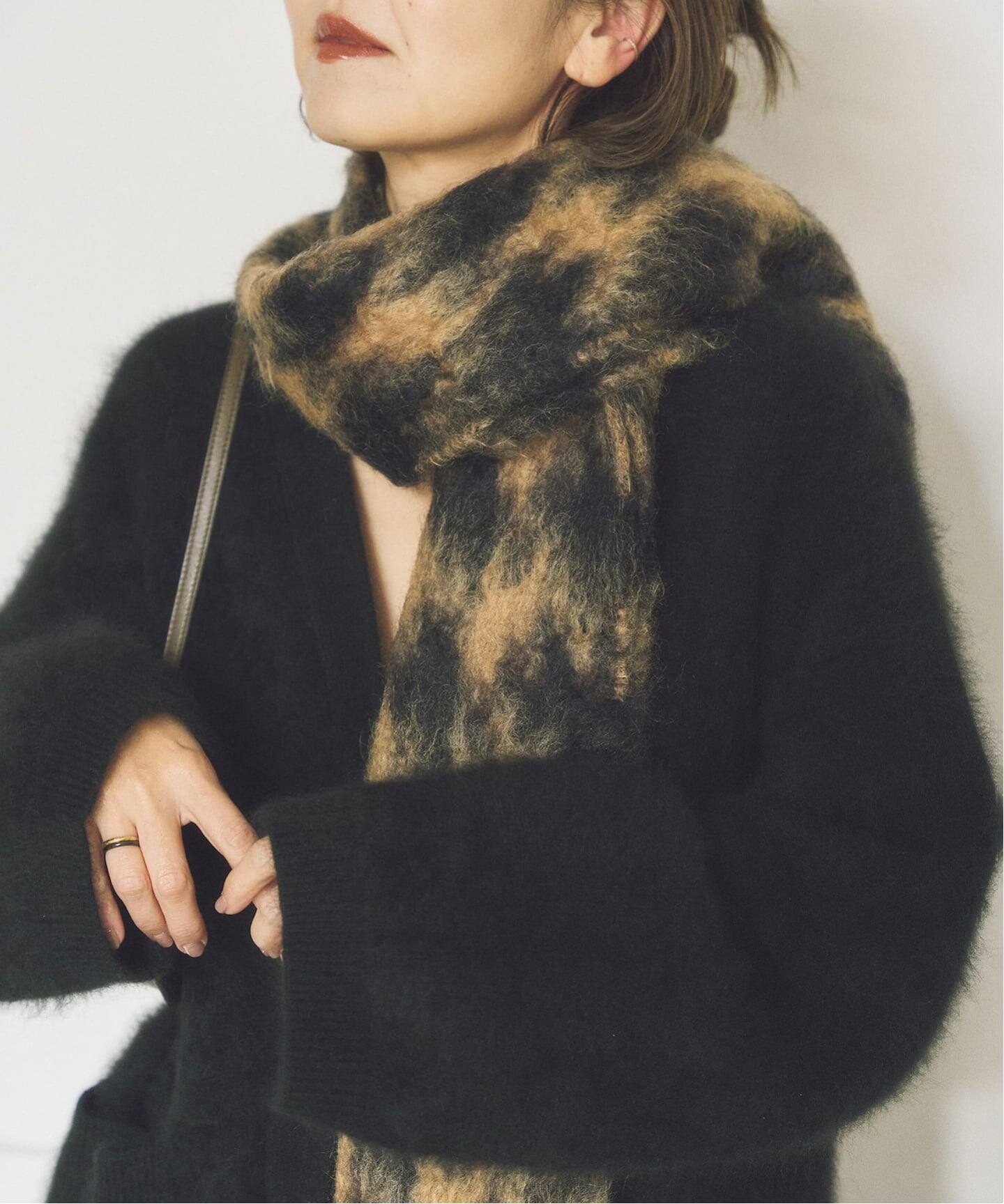 MANTAS EZCARAY / マンタスエスカライ PATA DE GALLO マフラー