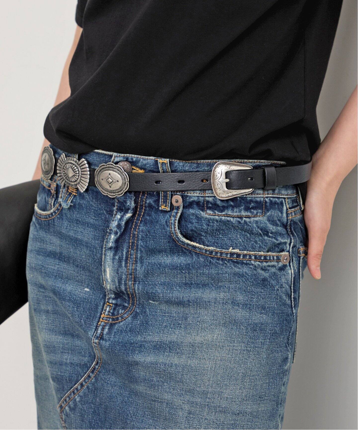 PUNTOVITA/プントヴィータ】 BLACK CONCHO BELT 