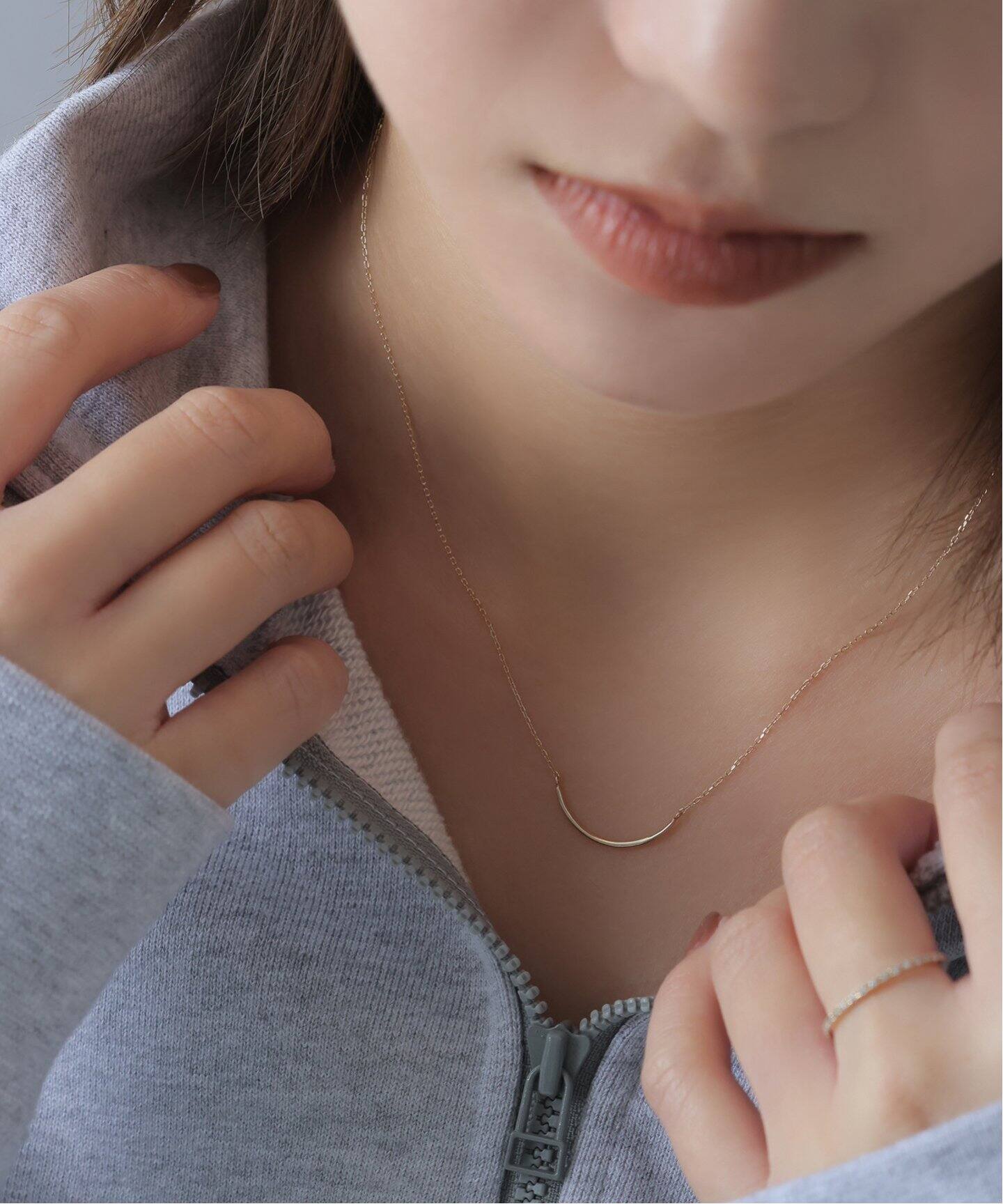 スマイルモチーフネックレス K10（ネックレス）｜Lilas（リラ）の通販