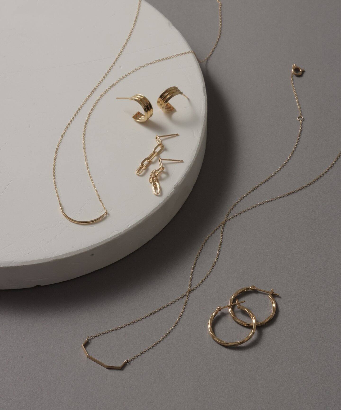 スマイルモチーフネックレス K10（ネックレス）｜Lilas（リラ）の通販  