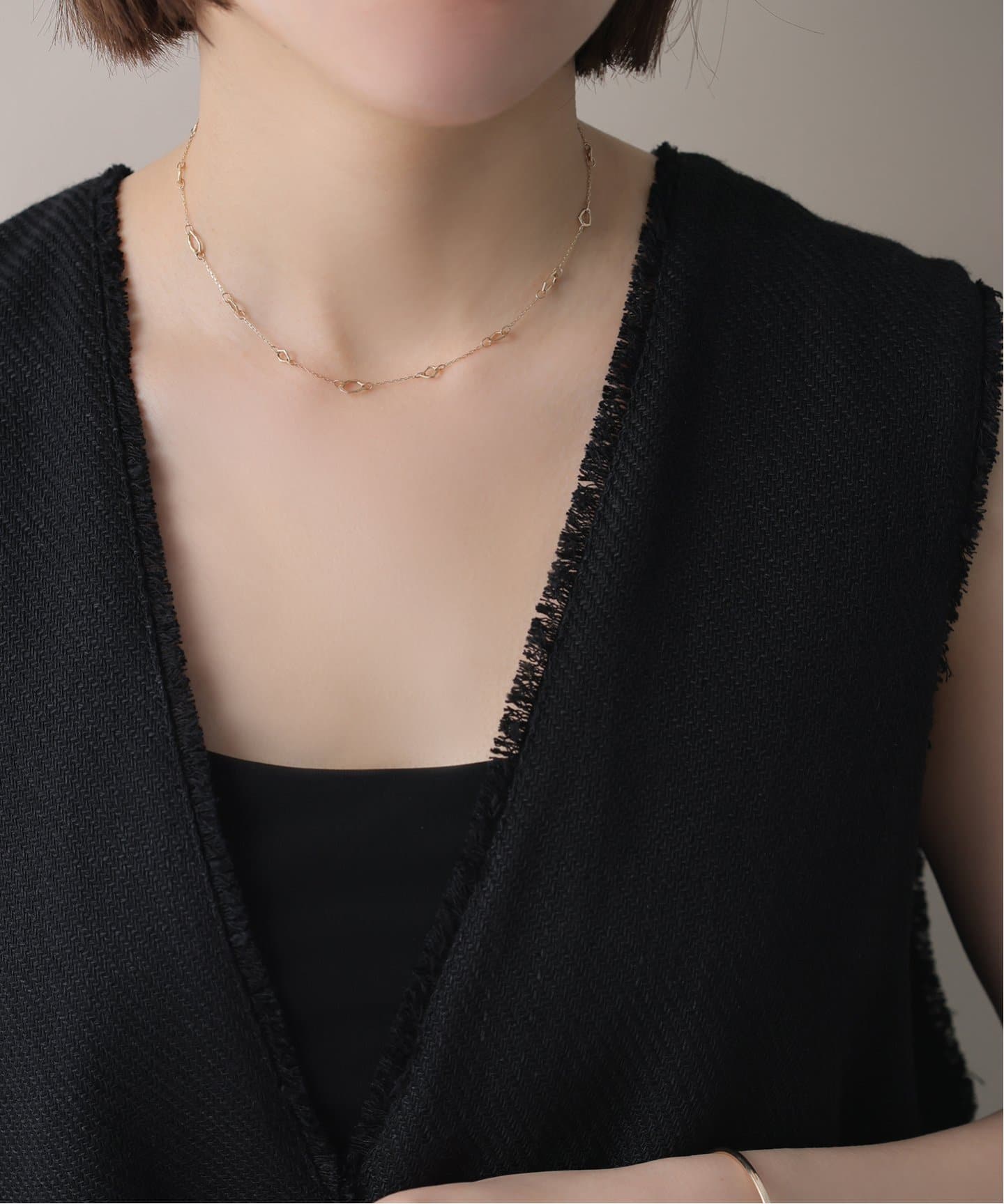 新品Lilas リラ ラフカットクォーツ テクスチャーネックレス K10ゴールド ラフカットクォーツテクスチャーネックレス K10（ネックレス