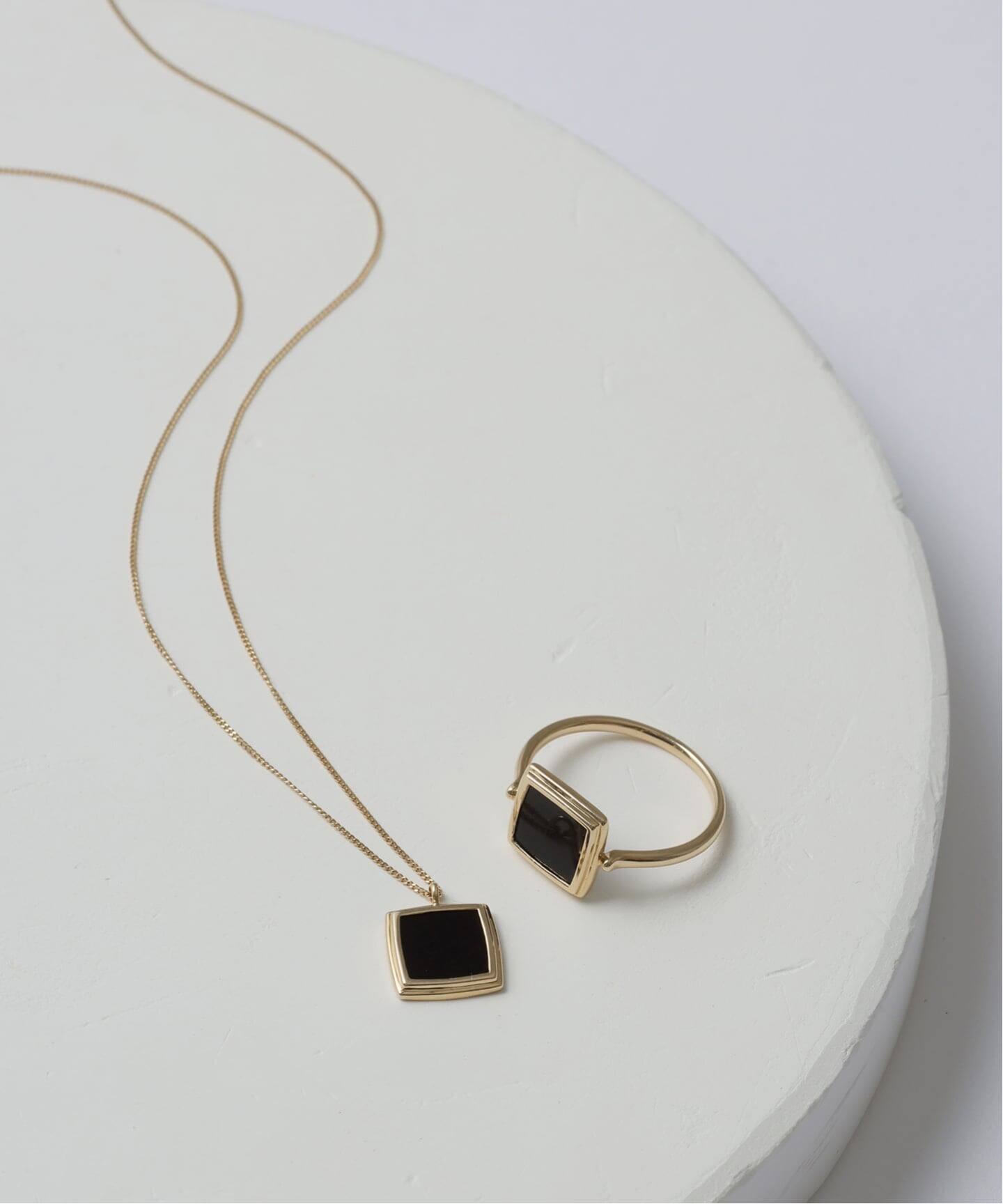 スライスオニキススクエアネックレス K10（ネックレス）｜Lilas（リラ