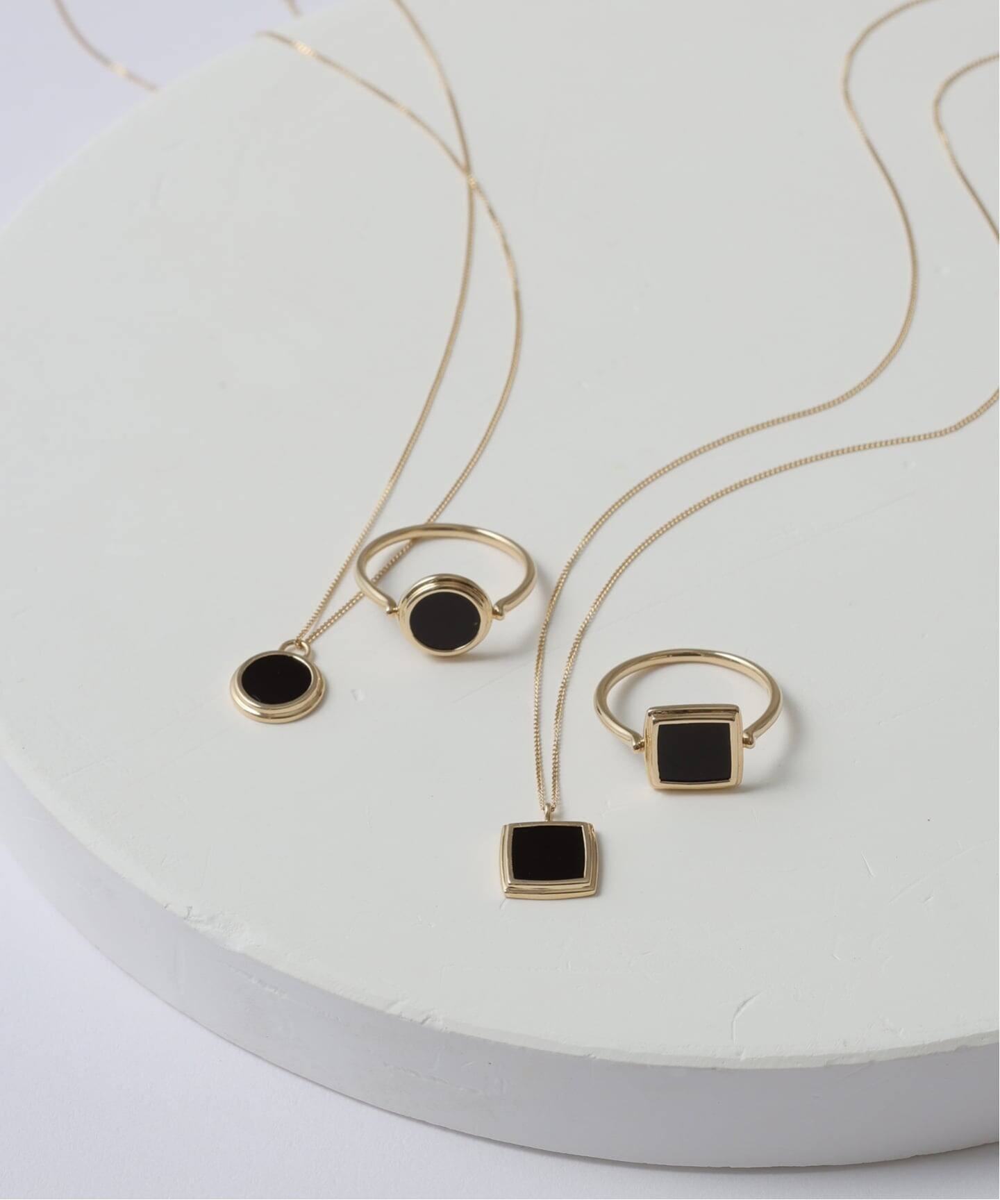 スライスオニキススクエアネックレス K10（ネックレス）｜Lilas（リラ