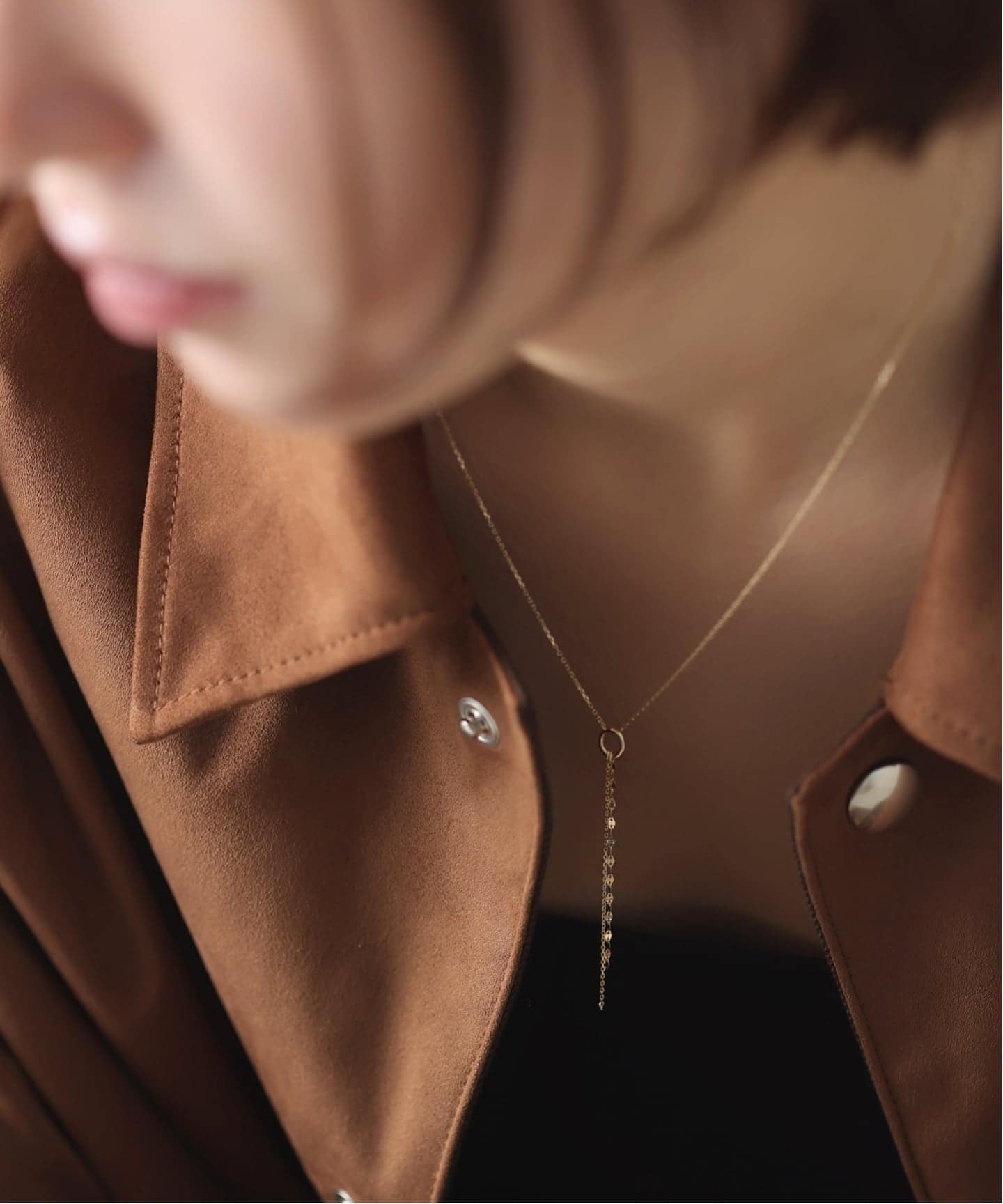Lilas ニュアンスカーブネックレス K10 美品 今週終了 Lilas ニュアンスカーブネックレス K10 美品 - メルカリ