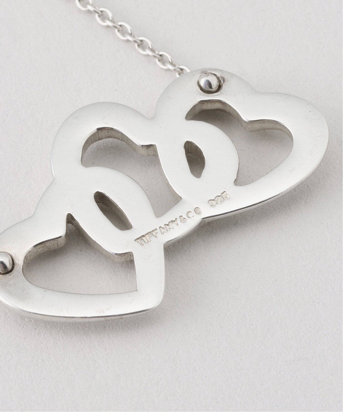 レア正規品オールドTiffany & Co. ハートモチーフ ネックレ VINTAGE TIFFANY&Co./ティファニー】Curved heart necklace