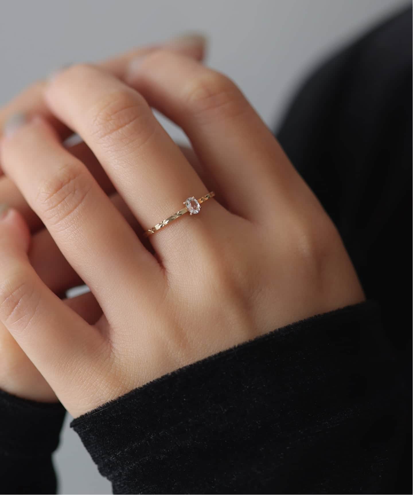 オーバルホワイトトパーズカットリング K10（リング）｜Lilas（リラ