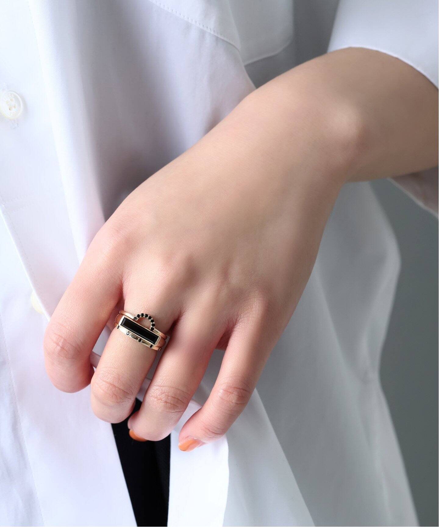 【値下げ】Lilas オニキスシグネットリング K10 オニキスシグネットリング K10（リング）｜Lilas（リラ）の通販
