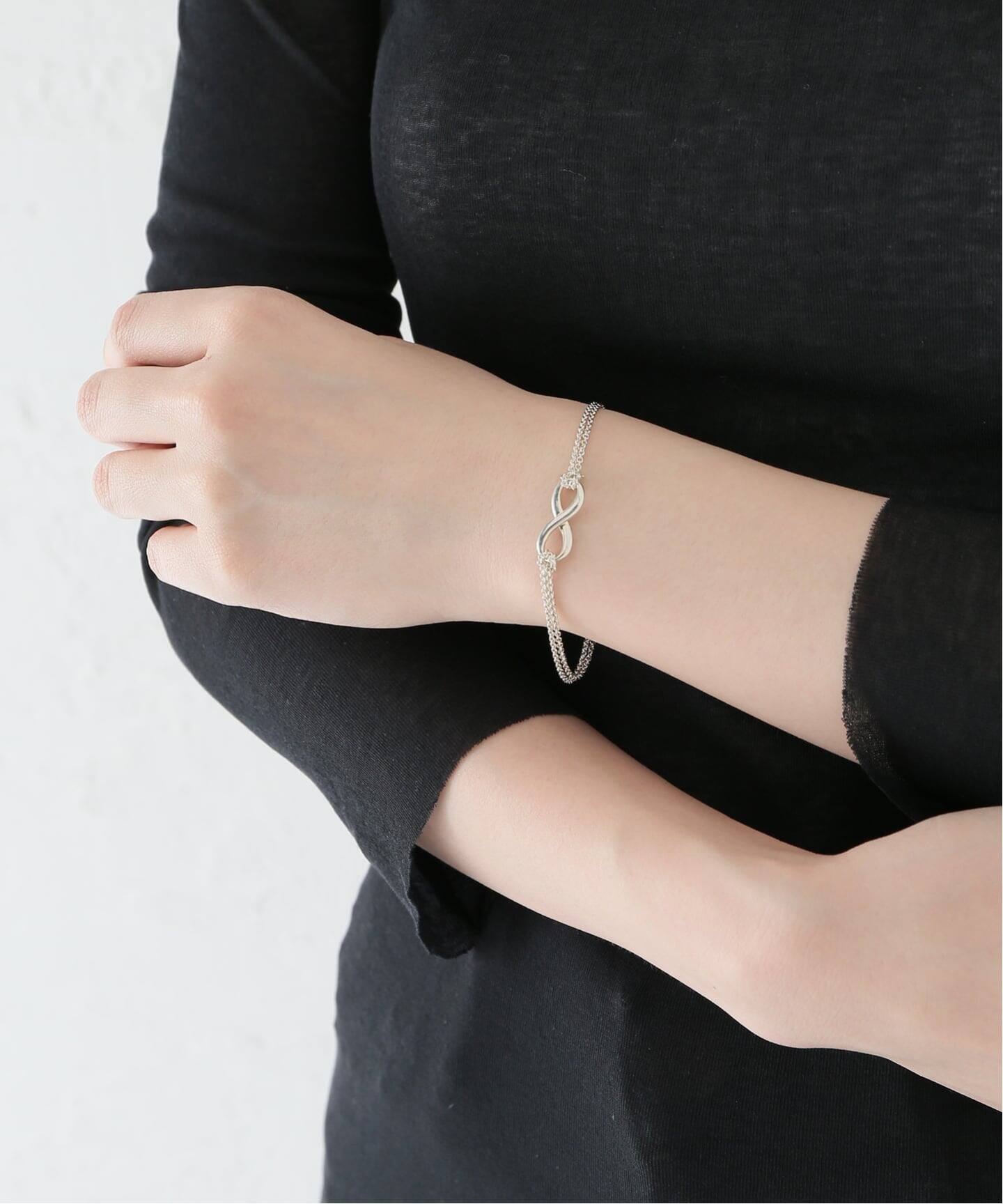 TIFFANY&Co. ティファニー　インフィニティバングル　ブレスレット TIFFANY＆CO. Infinity Bracelet（ブレスレット・バングル