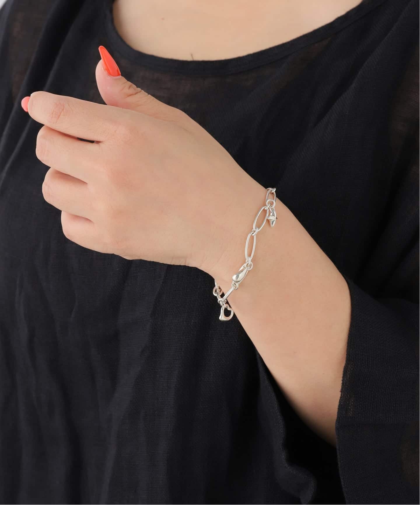VINTAGE TIFFANY&Co./ティファニー】5charm bracelet oval link