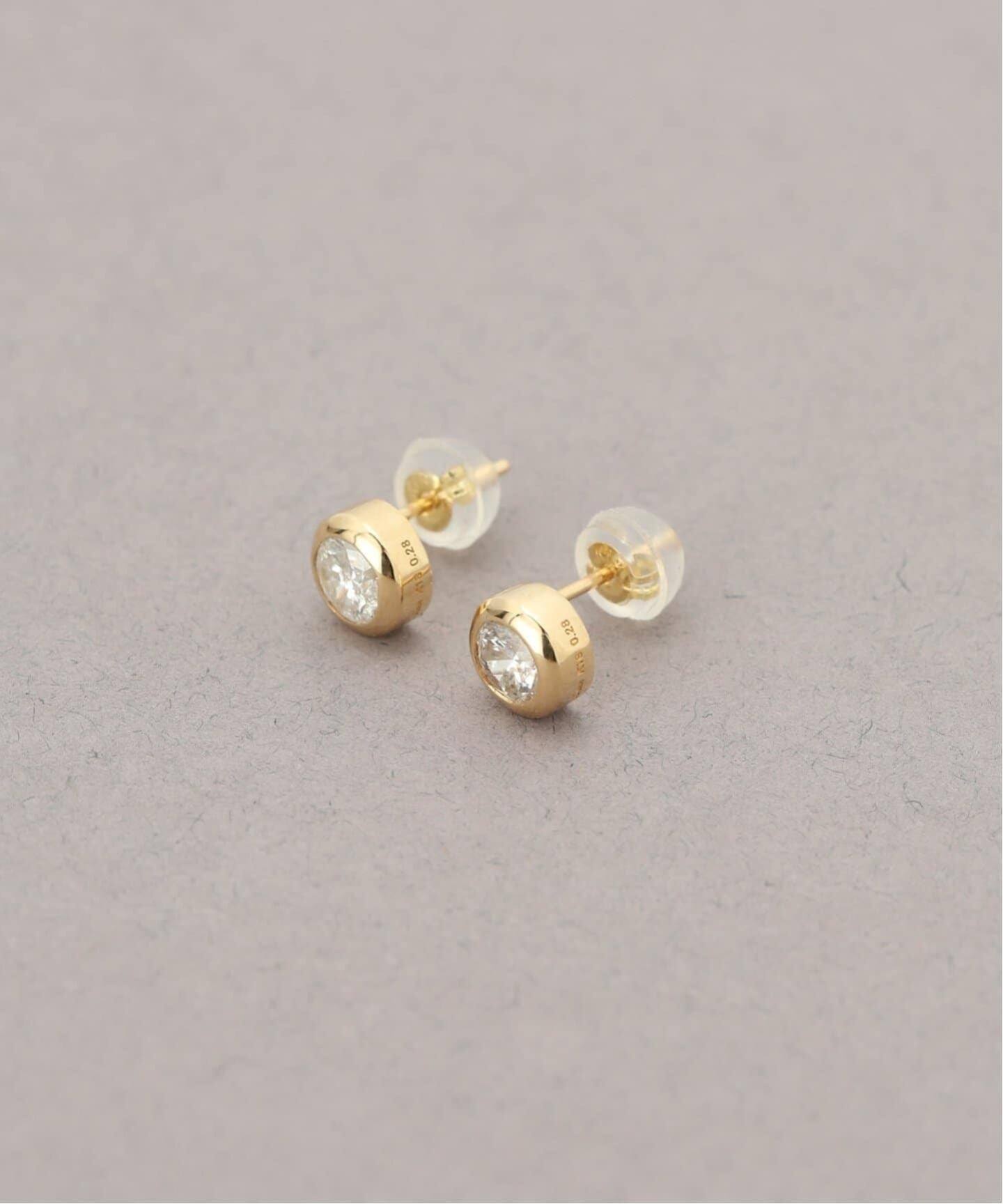 k18ダイヤモンドピアス 片耳 フクリン 覆輪 1／2セット フクリン0.28