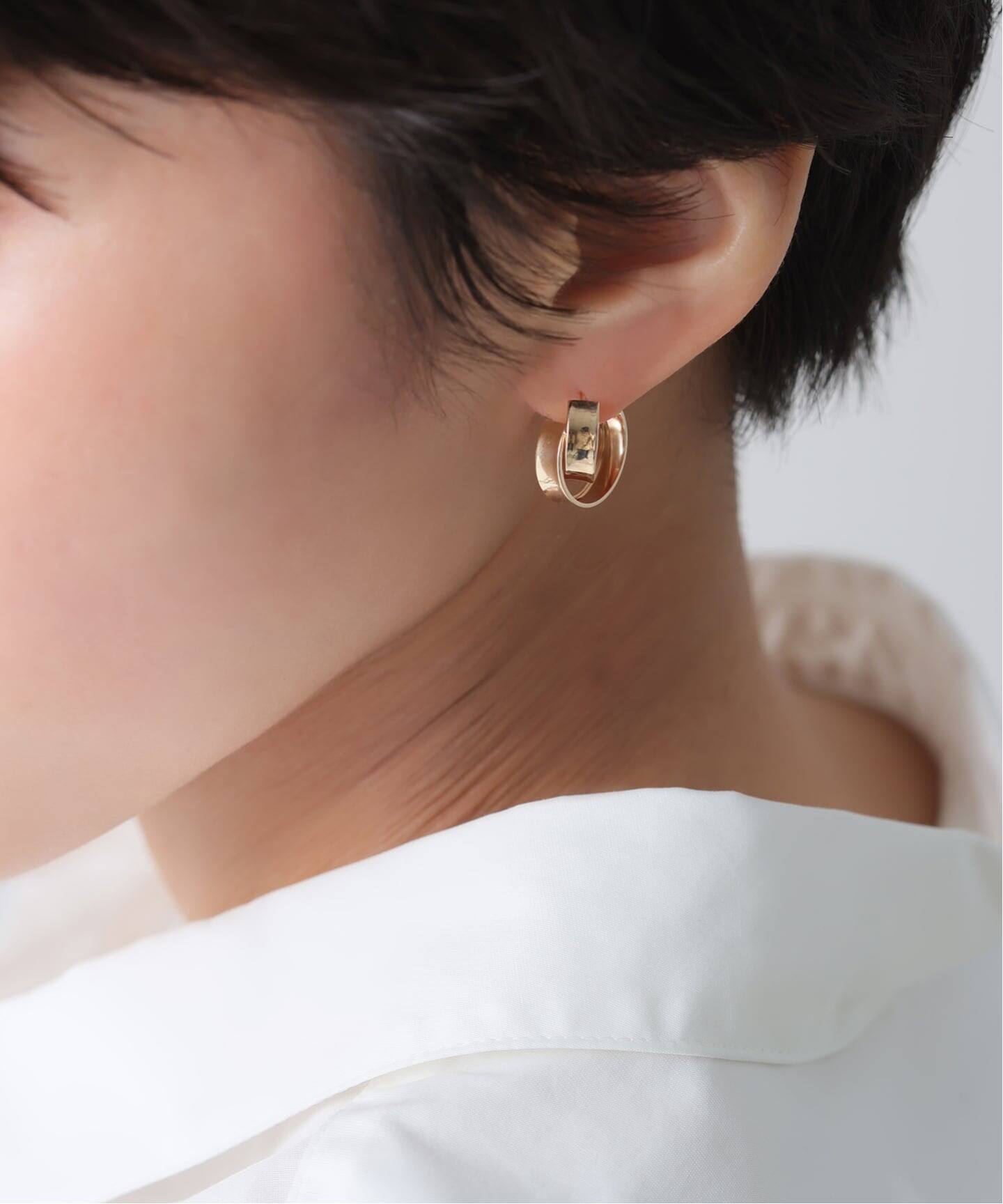 ワイドラインクロスフープピアス K10（両耳）（ピアス（両耳用