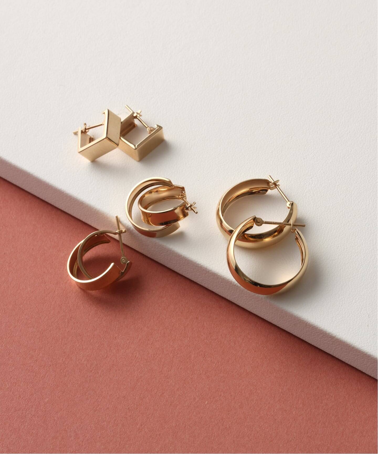 ワイドラインクロスフープピアス K10（両耳）（ピアス（両耳用