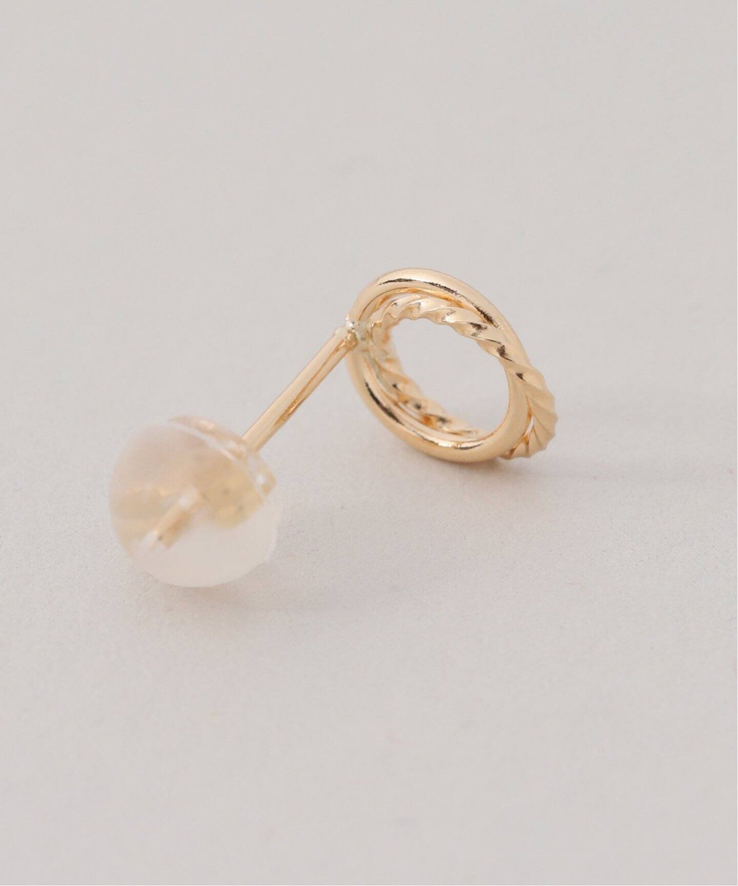 ダブルサークルツイストピアス K18（両耳）（ピアス（両耳用 