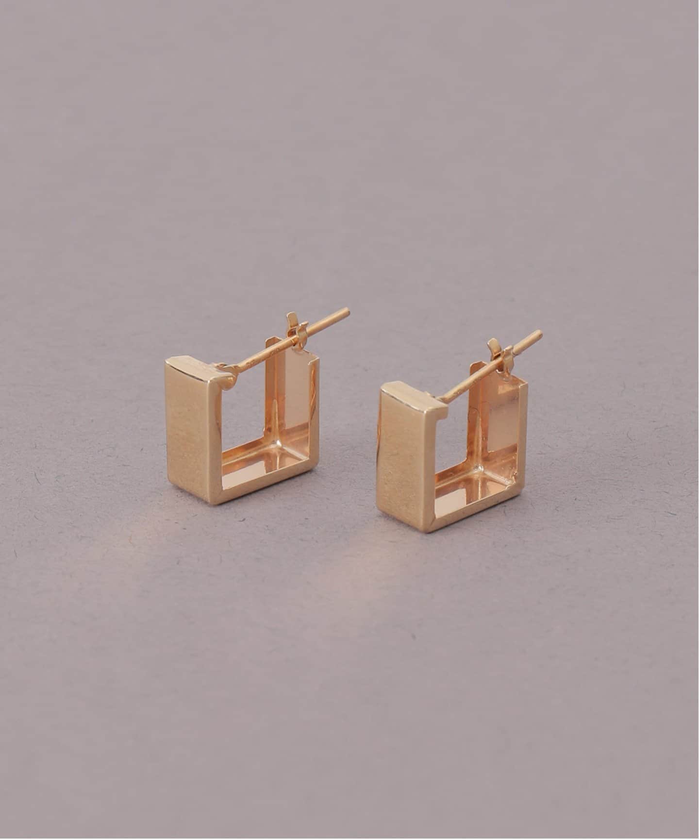 ワイドラインボックスピアス K10（両耳）（ピアス（両耳用