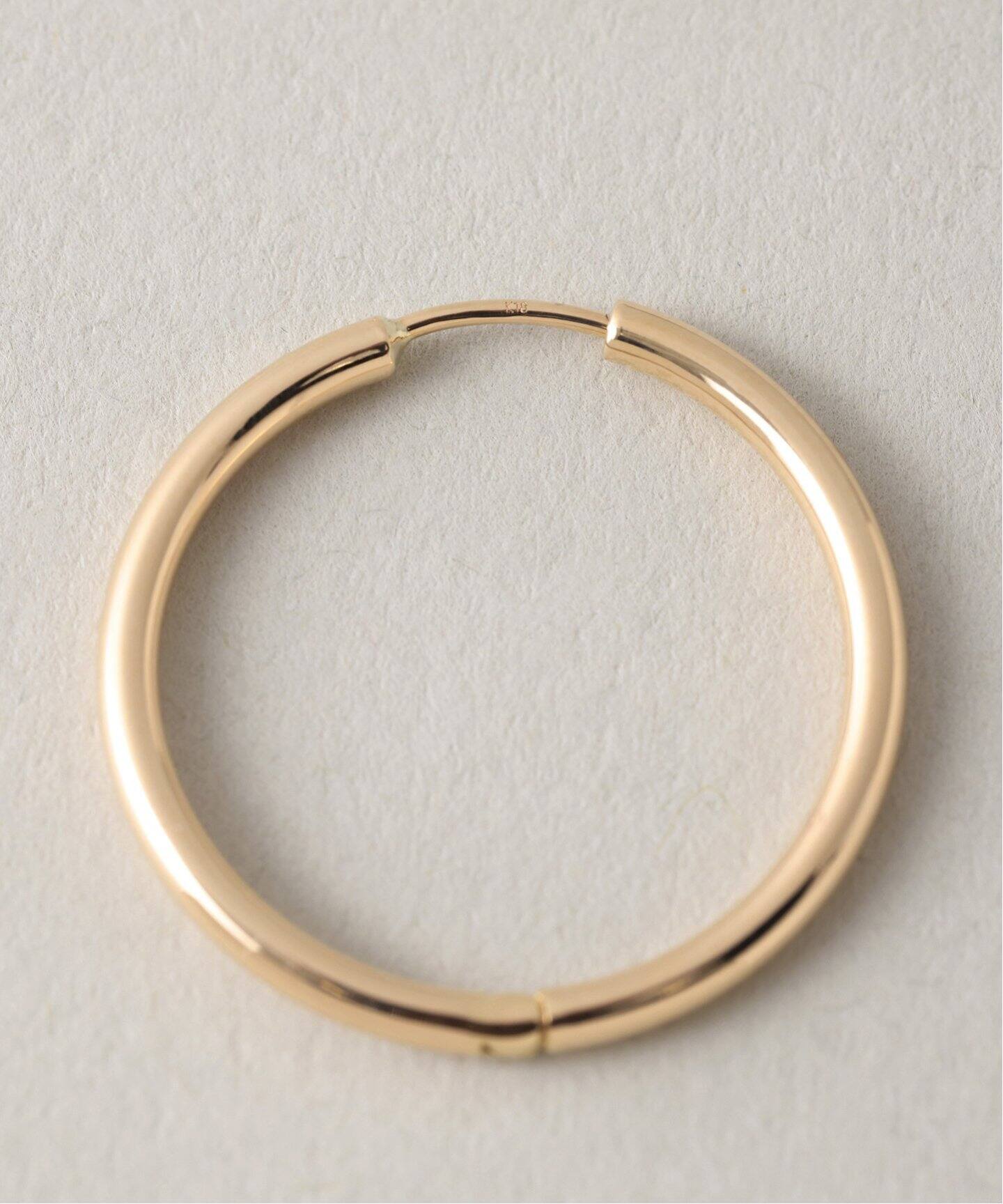 LAURA L. ゴールド フープピアス LAURA L. ゴールド フープピアス LAURA L. ゴールド フープピアス