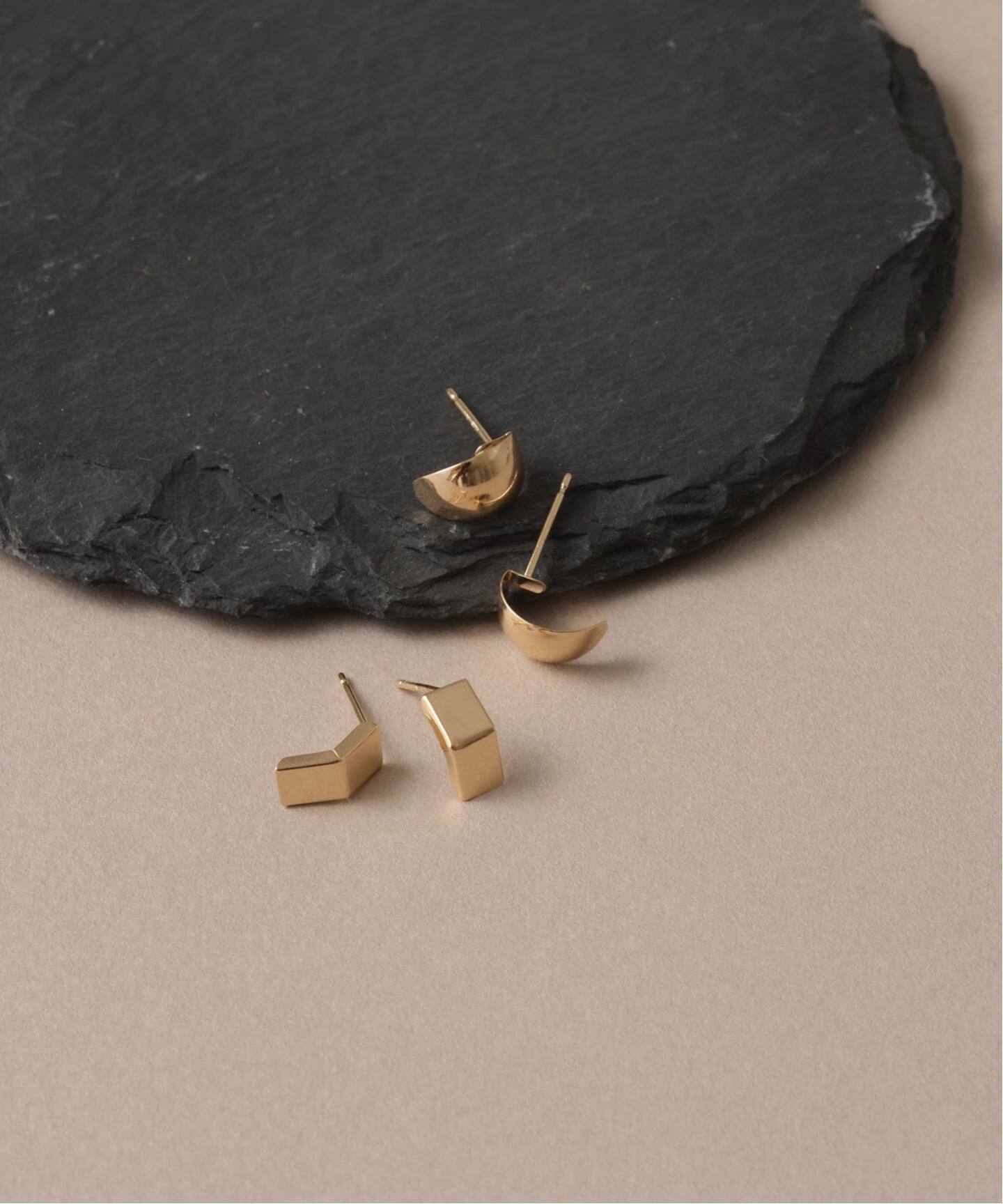 スモールベントピアス K10（両耳）（ピアス（両耳用））｜Lilas（リラ