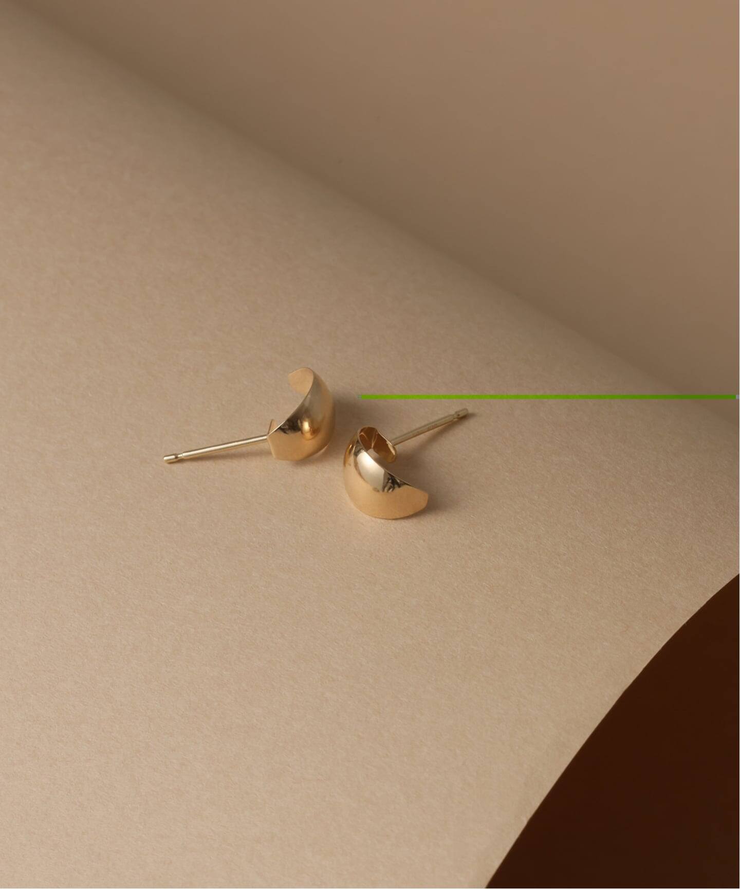 スモールムーンピアス K10（両耳）（ピアス（両耳用））｜Lilas（リラ