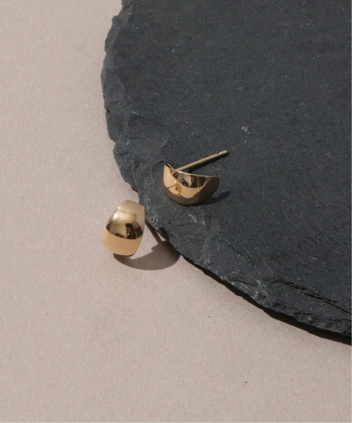 スモールムーンピアス K10（両耳）（ピアス（両耳用））｜Lilas（リラ