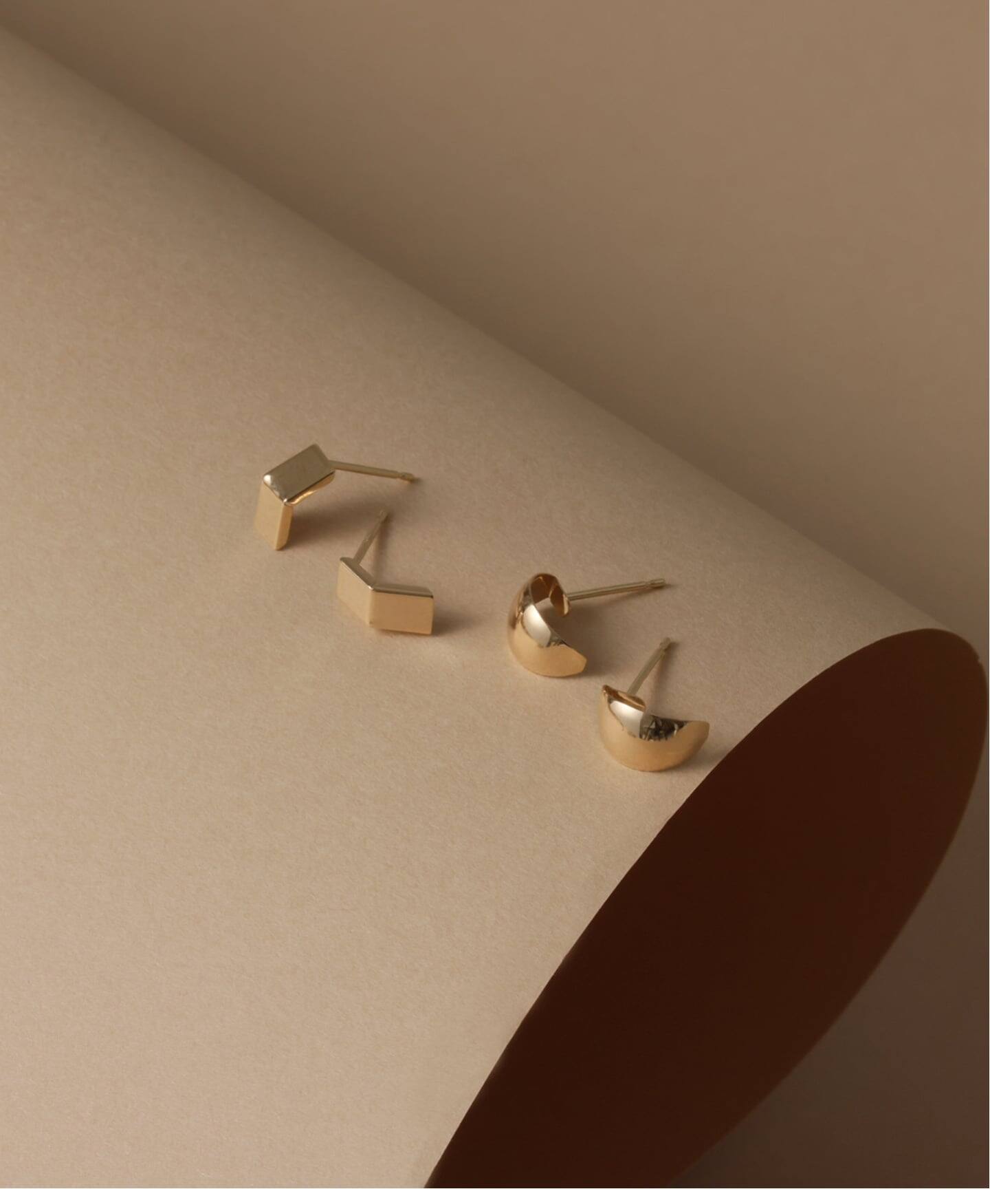 スモールムーンピアス K10（両耳）（ピアス（両耳用））｜Lilas（リラ