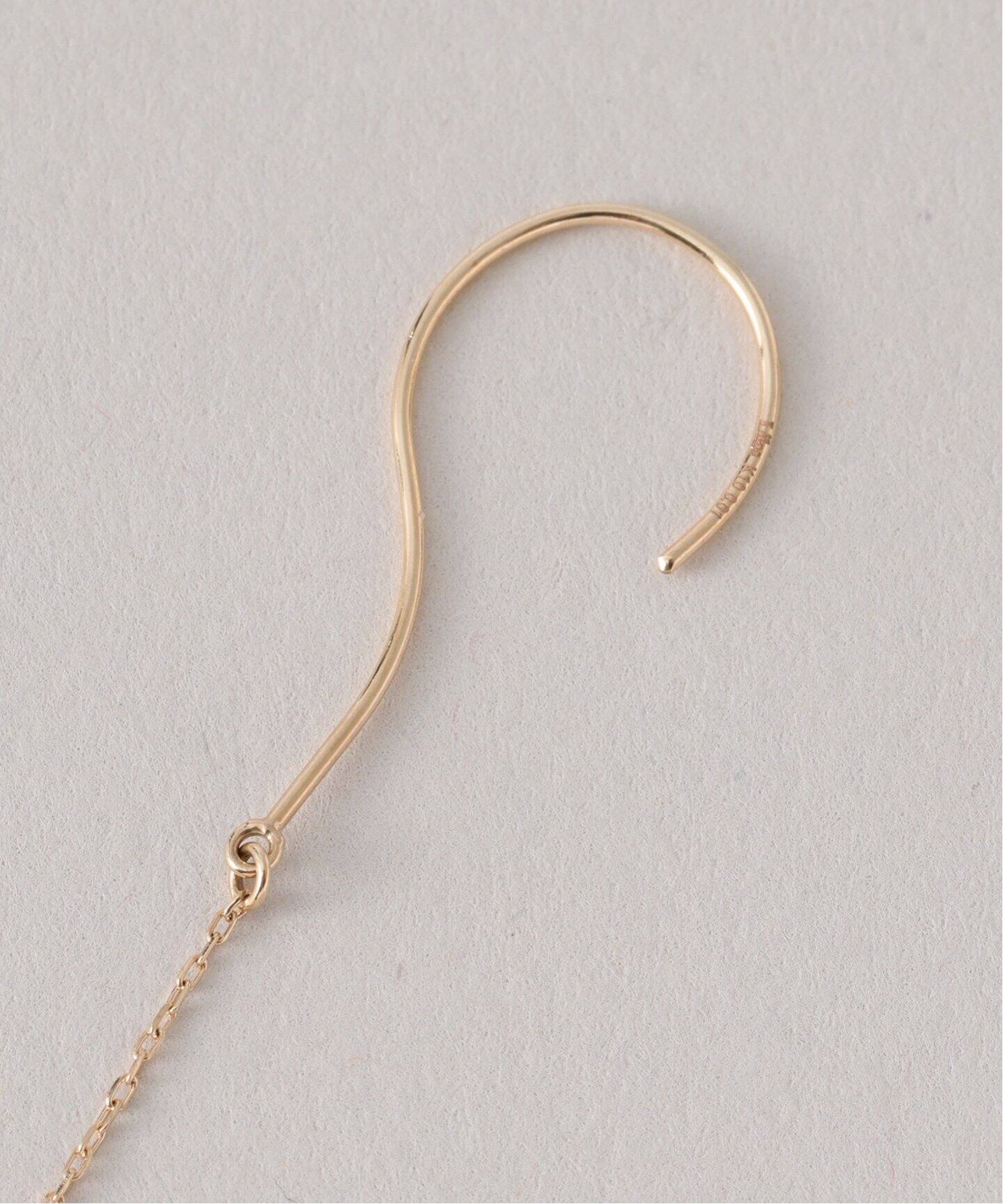 【kazu】美品 Lilas オニキスティアドロップピアス K10YG オニキスピラミッドモチーフ4mmピアス K10（両耳）（ピアス（両