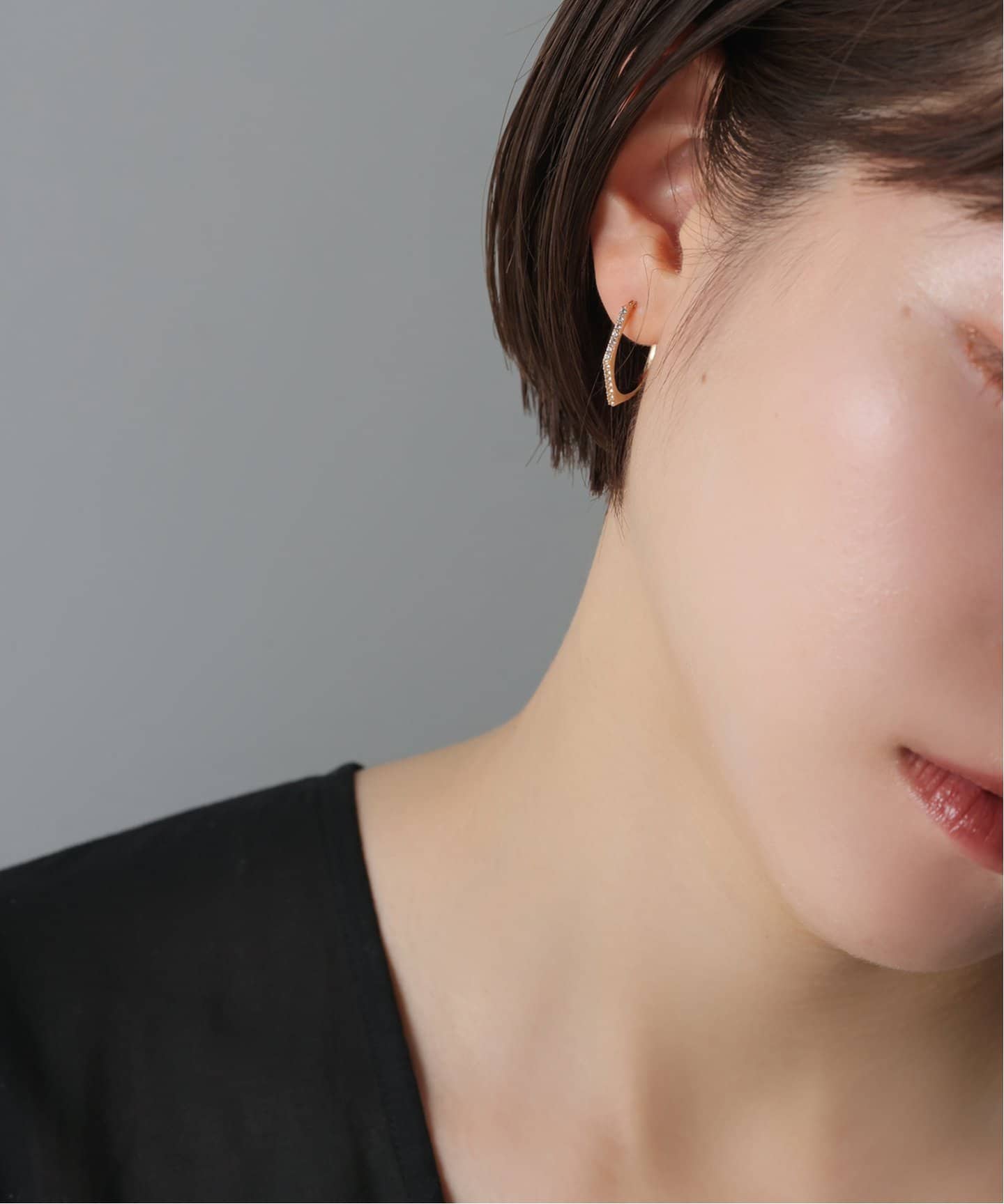 arrowラインホワイトトパーズピアス K10(両耳)（ピアス（両耳用