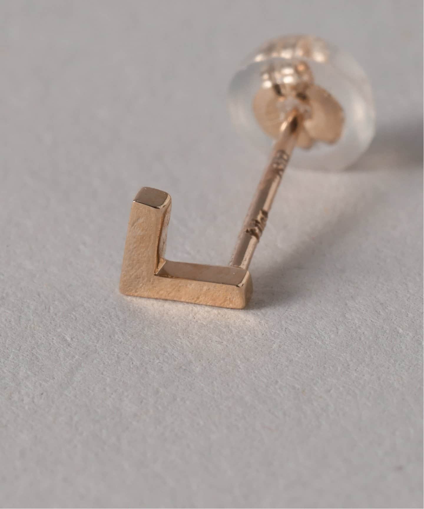 WEB限定》Vラインピアス K10(両耳)（ピアス（両耳用））｜Lilas