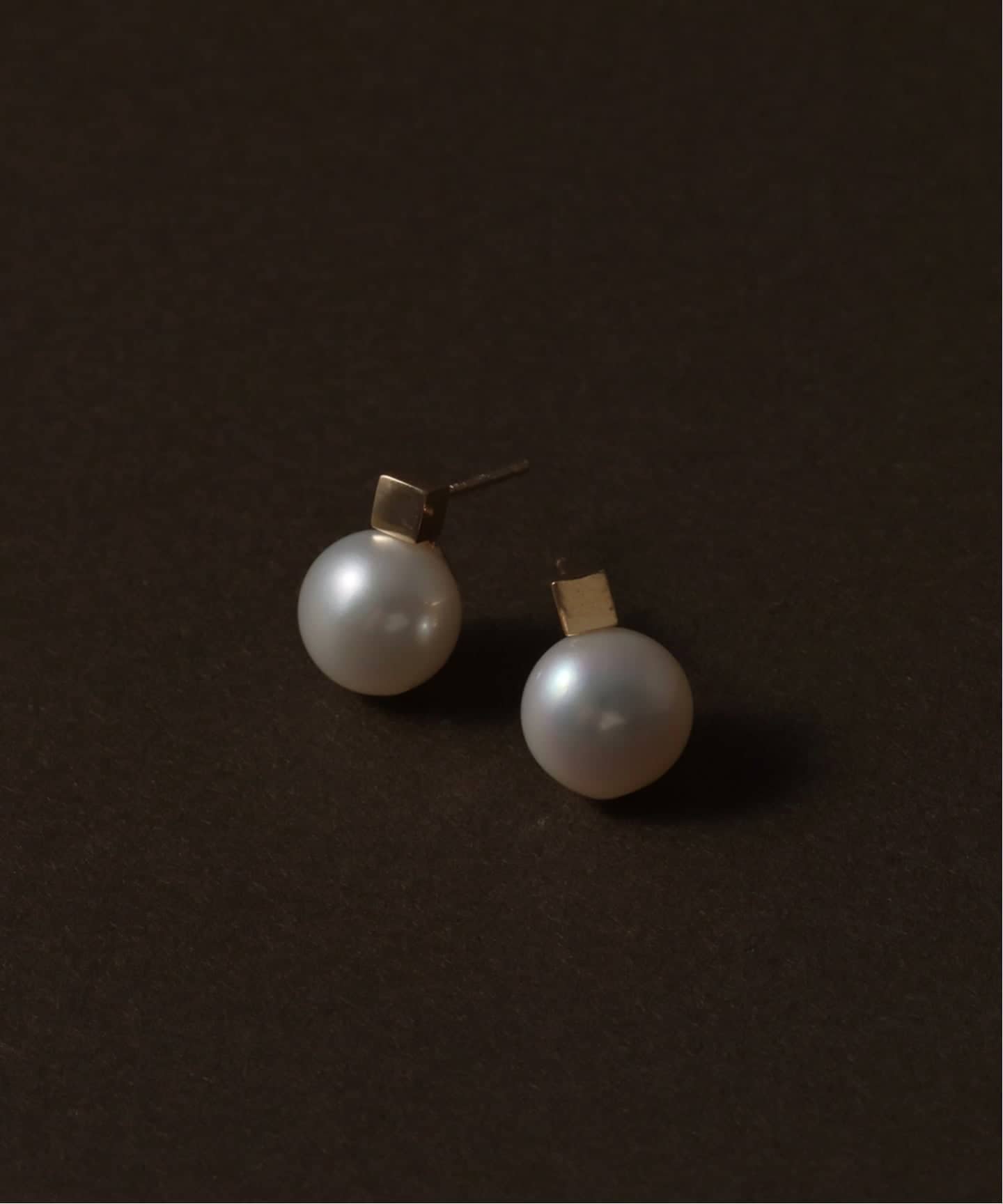 ポテトパールキューブピアス K10（両耳）（ピアス（両耳用））｜Lilas