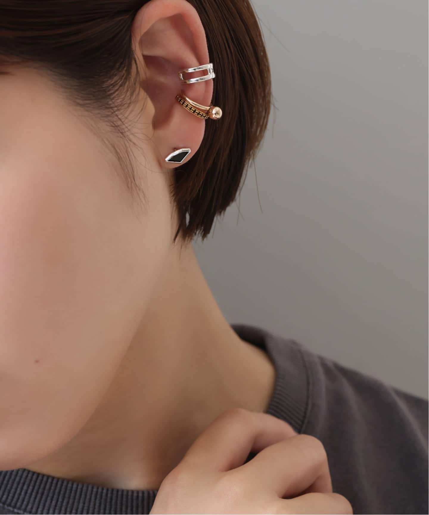 lilas オニキスピアス　揺れピアス SAMH by LILAS】ダイヤモンドカットオニキスピアス SV（両耳