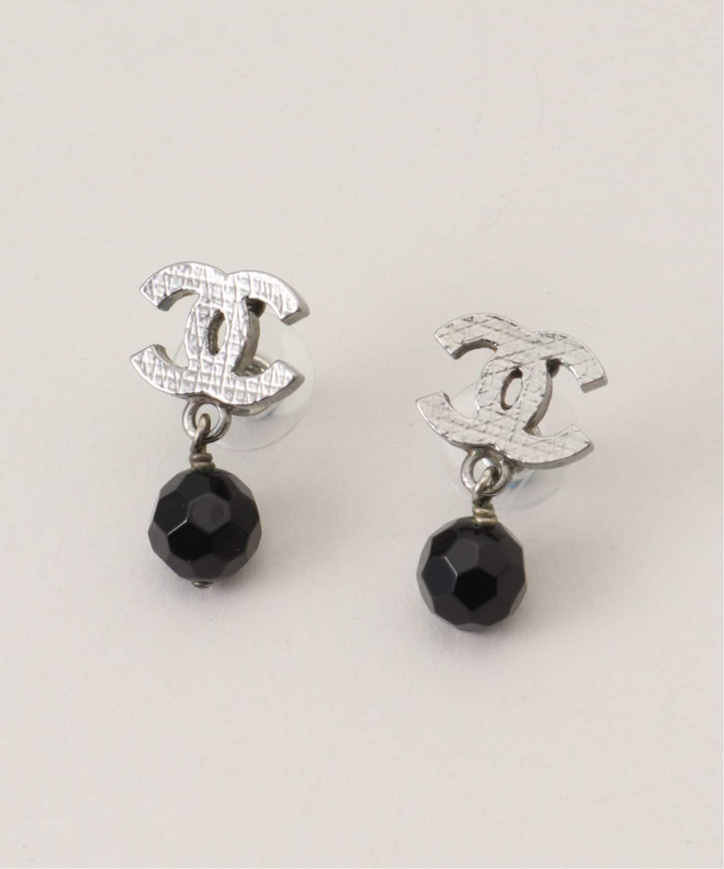 耳元に存在感◎【CHANEL】シャネル ピアス VINTAGE CHANEL/シャネル】CC pierce(両耳)（ピアス（両耳用
