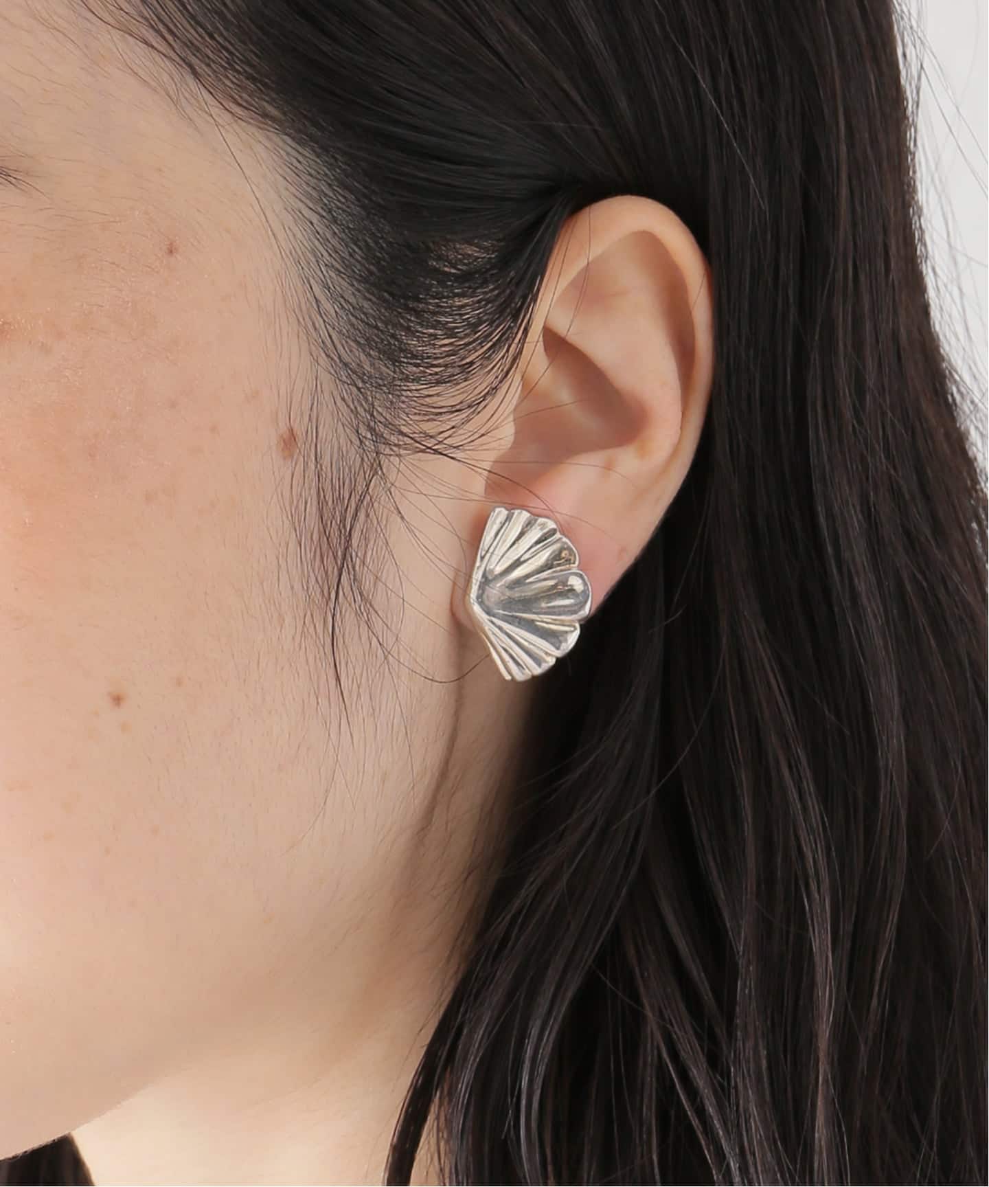 VINTAGE TIFFANY&Co./ティファニー】Shell earring (両耳)（イヤリング