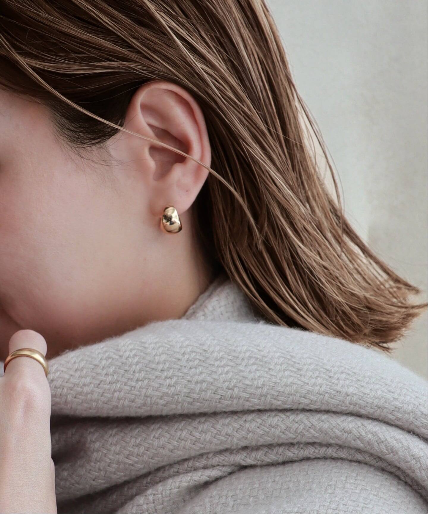 18k両耳ピアス 18K wide volume pierce(両耳)（ピアス（両耳用））｜DECOUVERTE