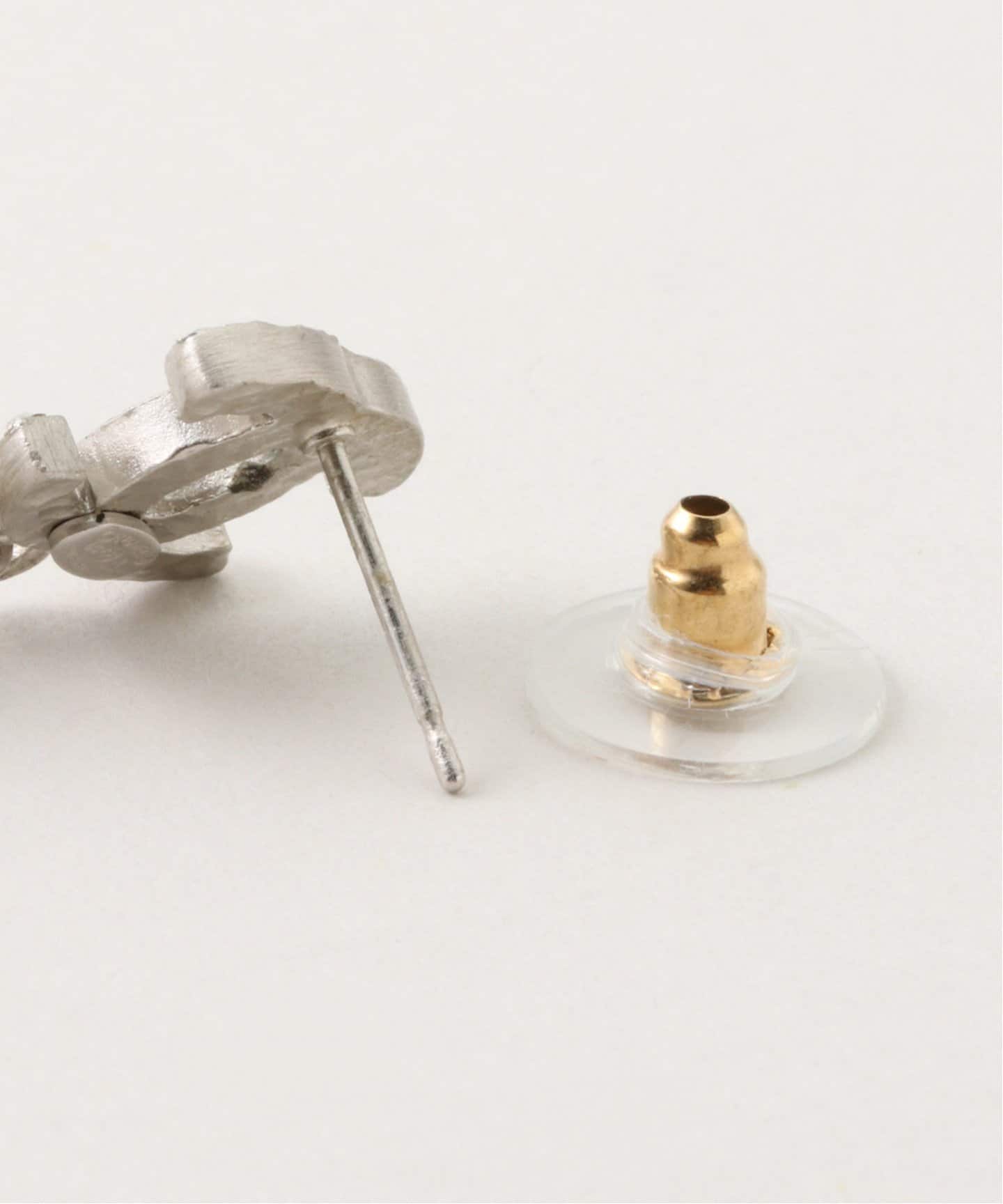 CHANEL 球体ピアス 2025C シャネル☆ ピアス CCロゴ ホワイトパール (CHANEL/ピアス