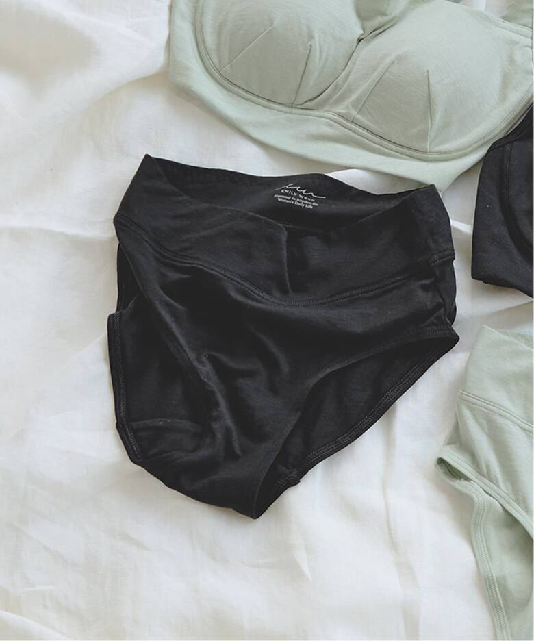 アンダーウェア／水着