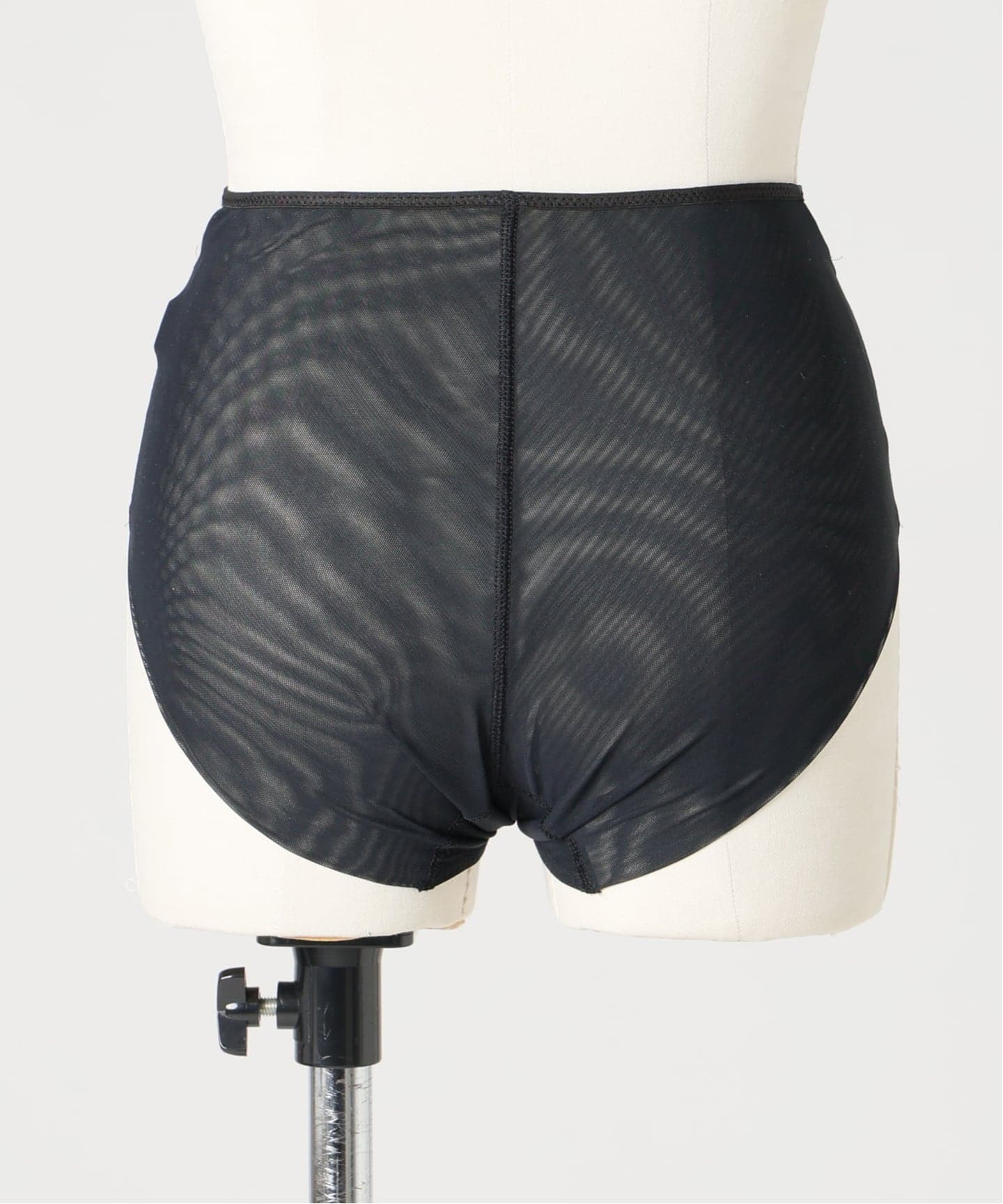 【新品未使用】　DARK SPORTS ショーツ　30インチ ESSENTIAL】 ボックスショーツ（ショーツ）｜EMILY WEEK（エミリー