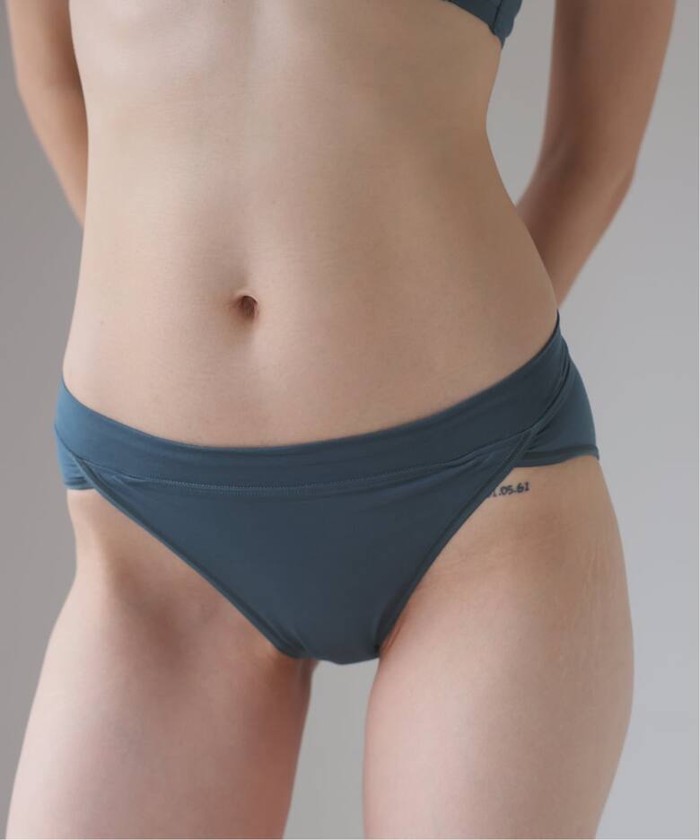 アンダーウェア／水着