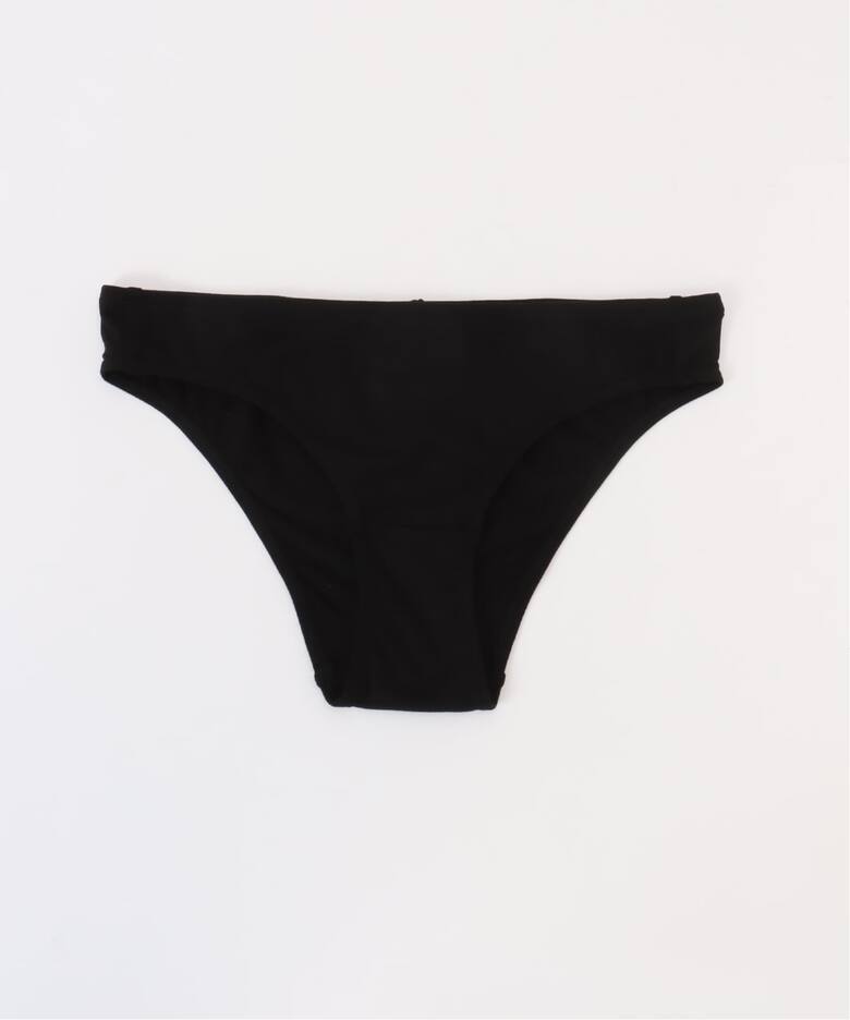 アンダーウェア／水着