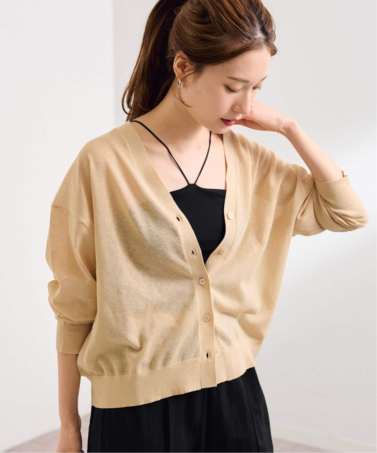 EMILY WEEK×FRAMeWORK Vラインクロップドブラキャミソール（カップ付き
