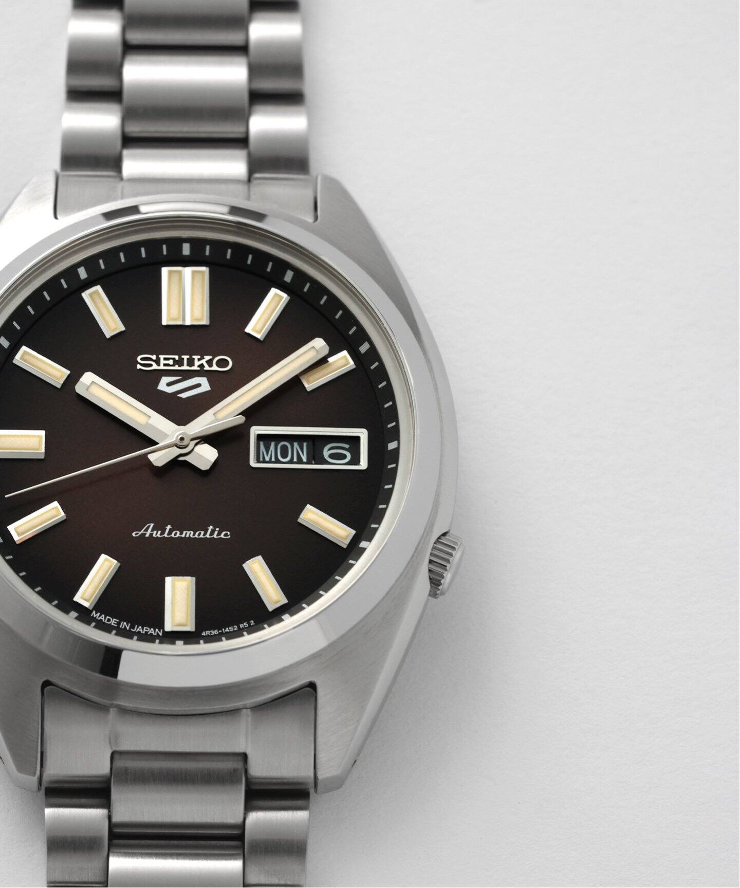 SEIKO 5 SPORTS Exclusive JS x HIROB SBSA297（新品）｜HIROB