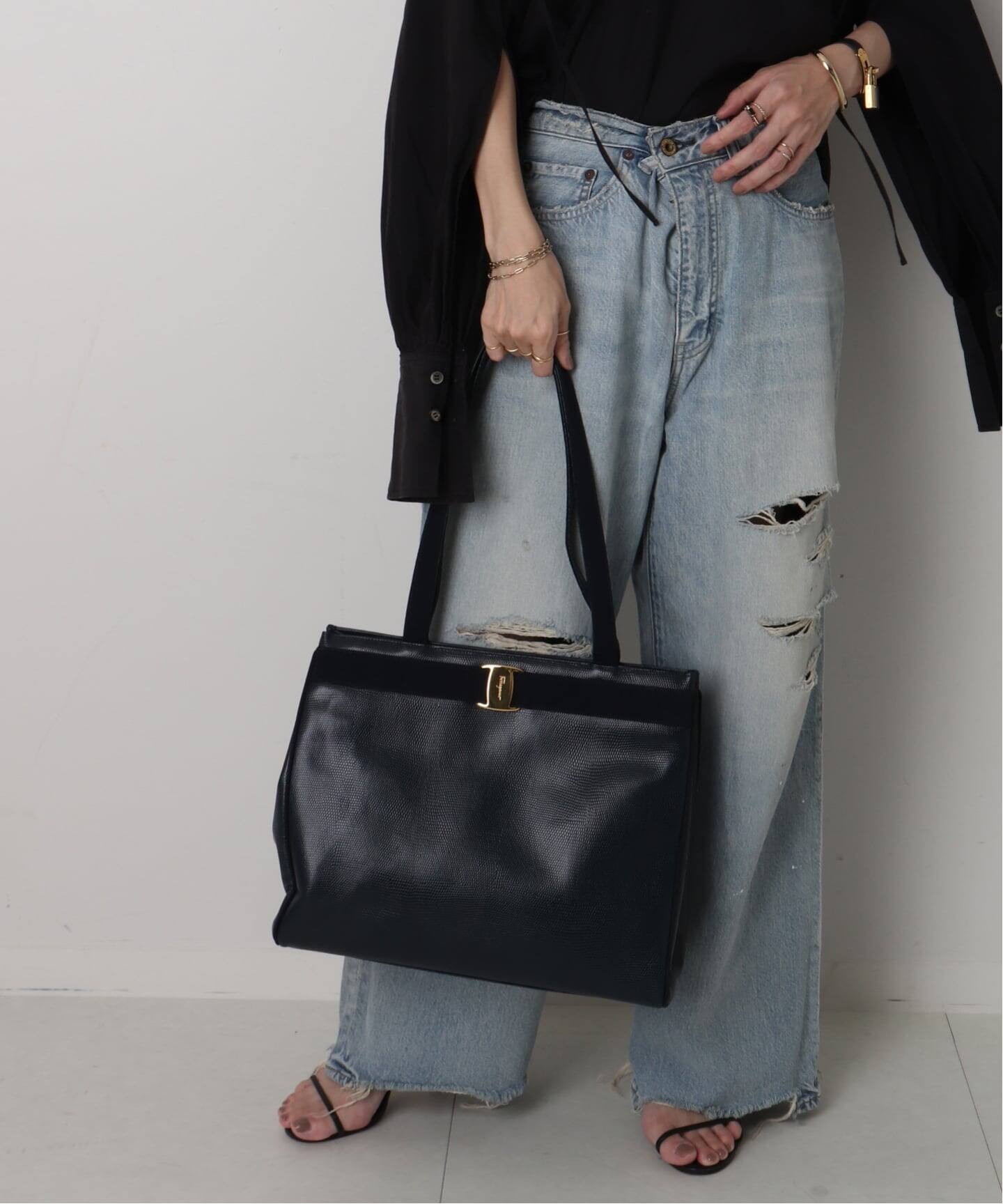 VINTAGE FERRAGAMO/フェラガモ】 Vara トートバッグ（トートバッグ 