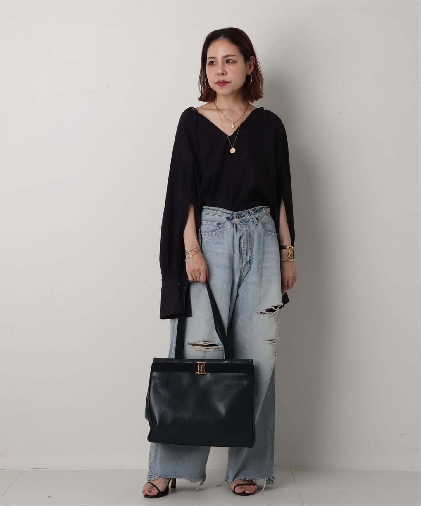 VINTAGE FERRAGAMO/フェラガモ】 Vara トートバッグ（トートバッグ