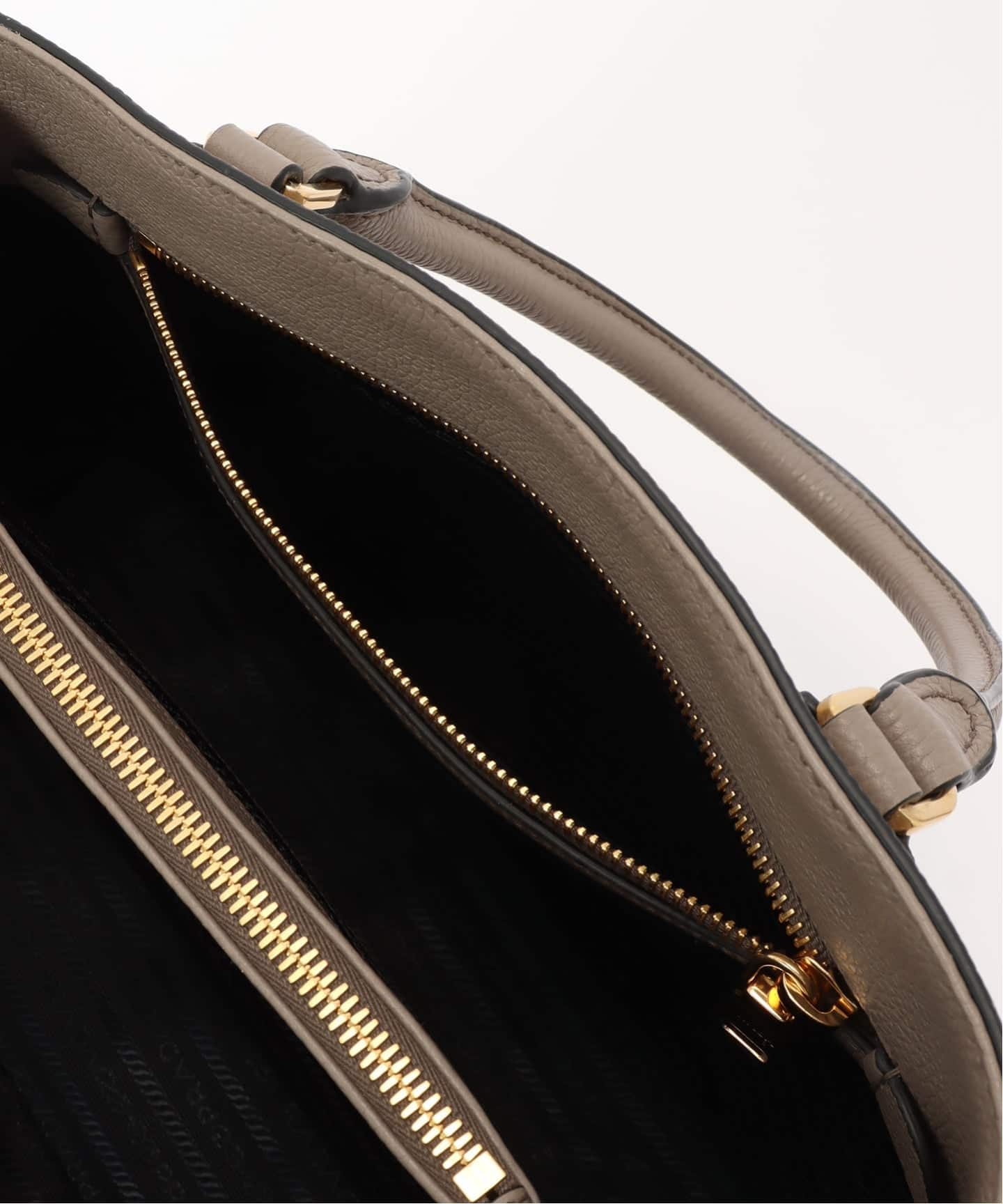 VINTAGE PRADA/プラダ】 vitello dino tote 2way leather（トート