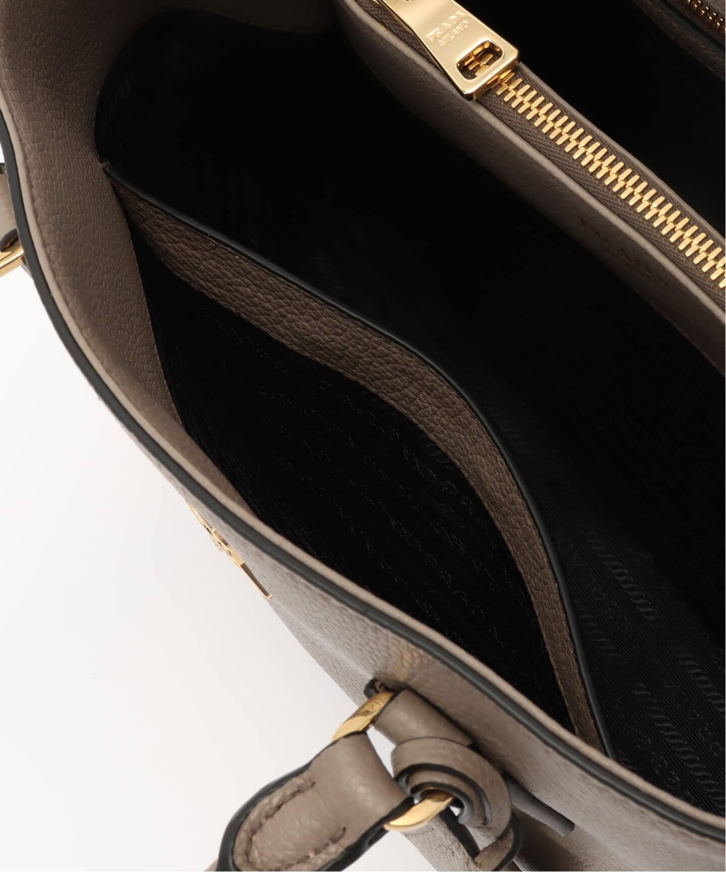 VINTAGE PRADA/プラダ】 vitello dino tote 2way leather（トート