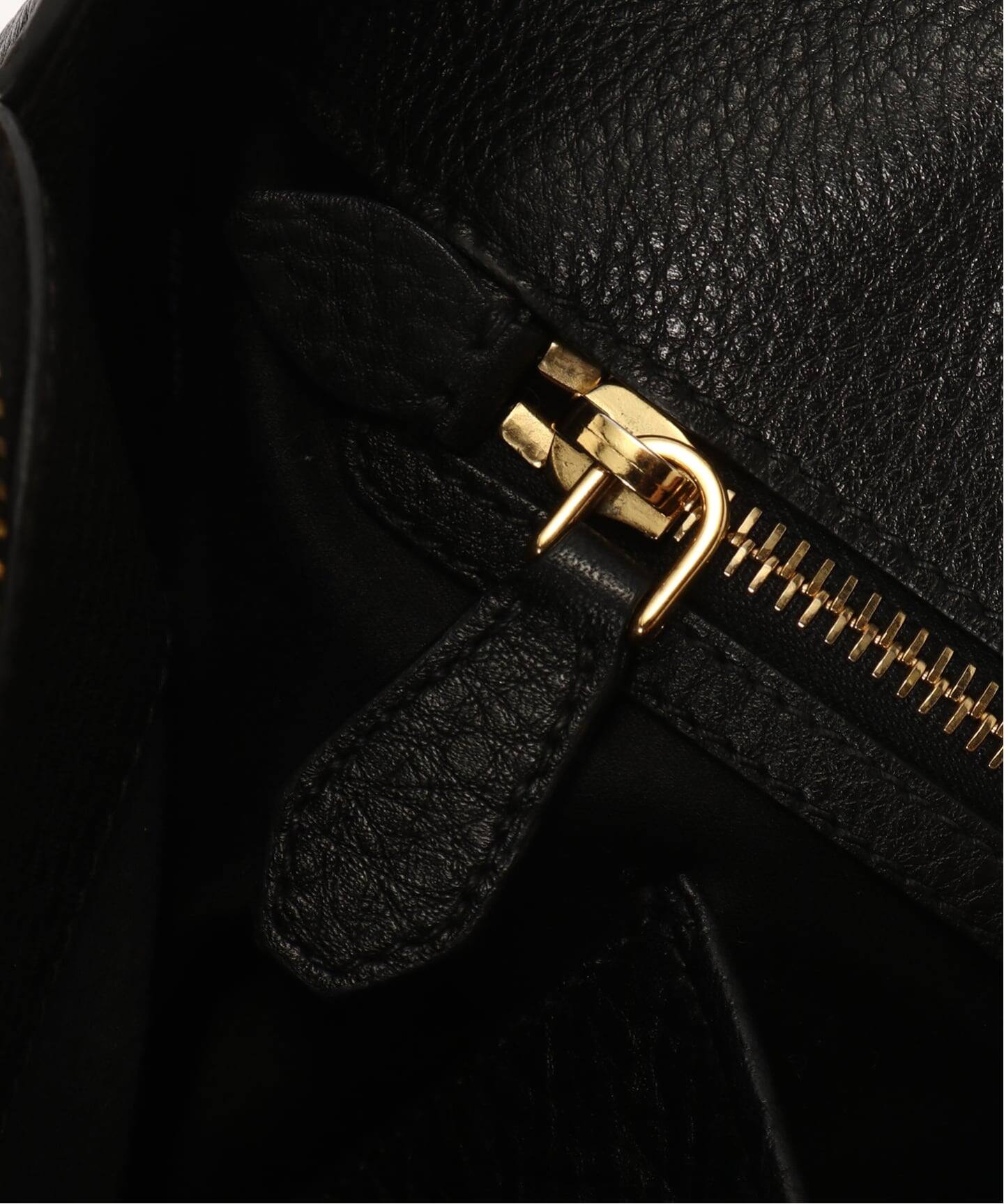 MIU MIU/ミュウミュウ】Vitello phenix tote（トートバッグ