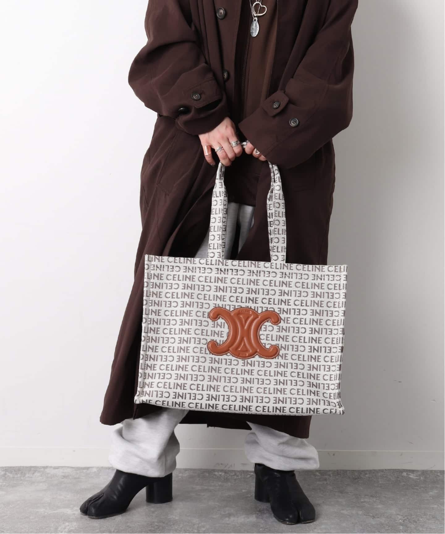 CELINE/セリーヌ】Cabas thais tote large triomphe（トートバッグ