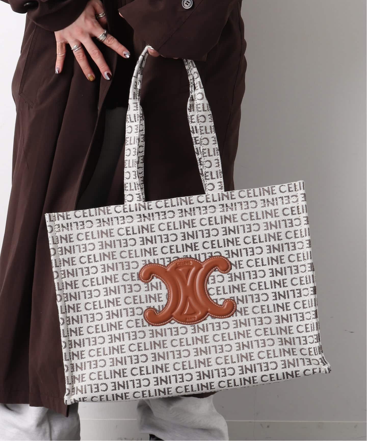 CELINE/セリーヌ】Cabas thais tote large triomphe（トートバッグ
